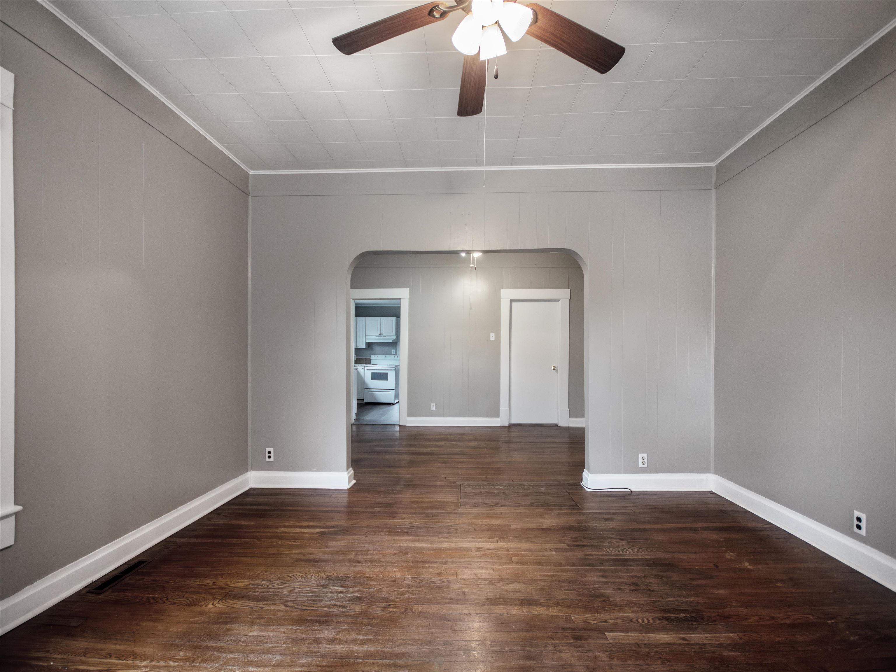 815 N Washington Property Photo 8