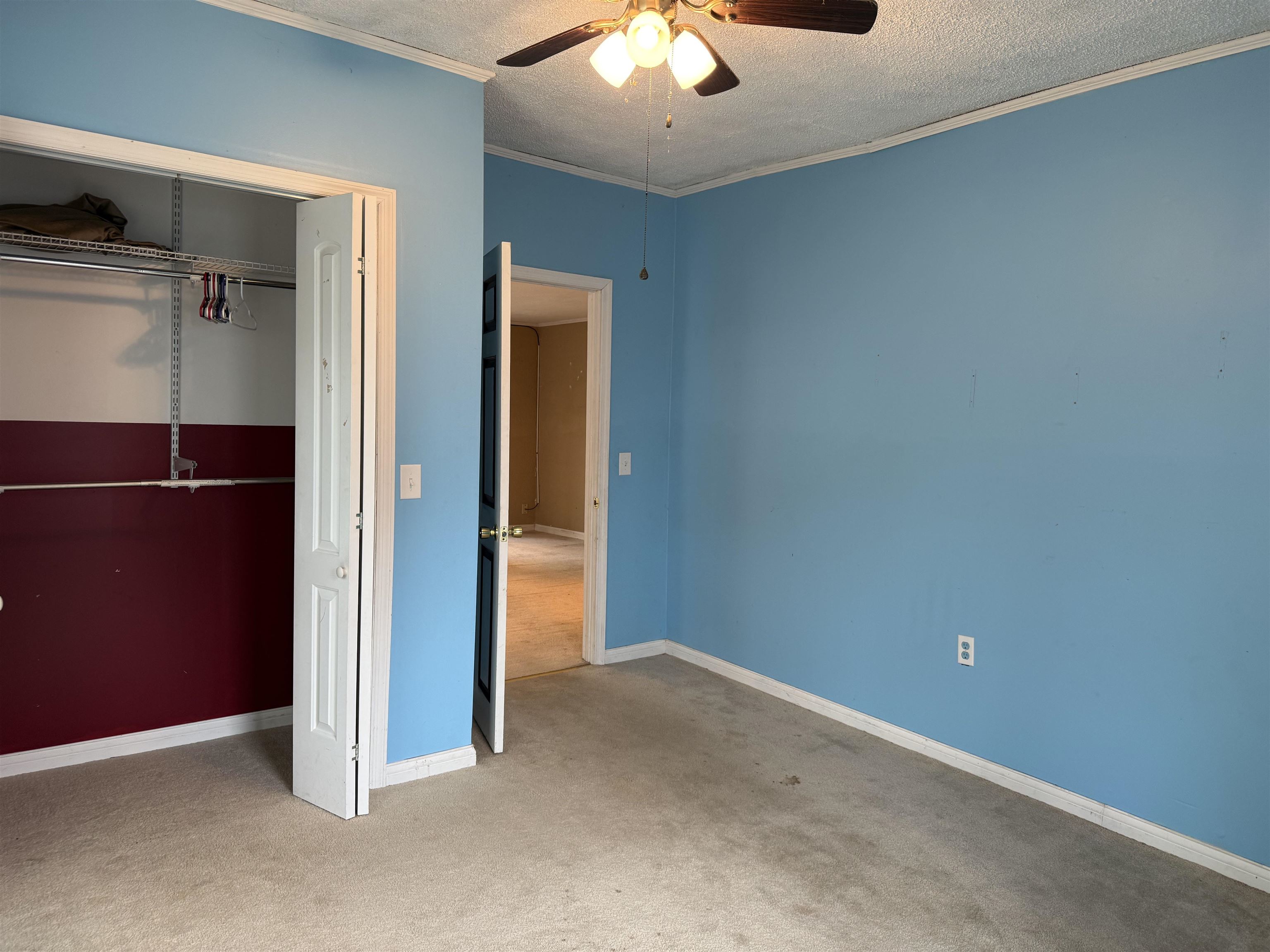 216 W C Property Photo 10