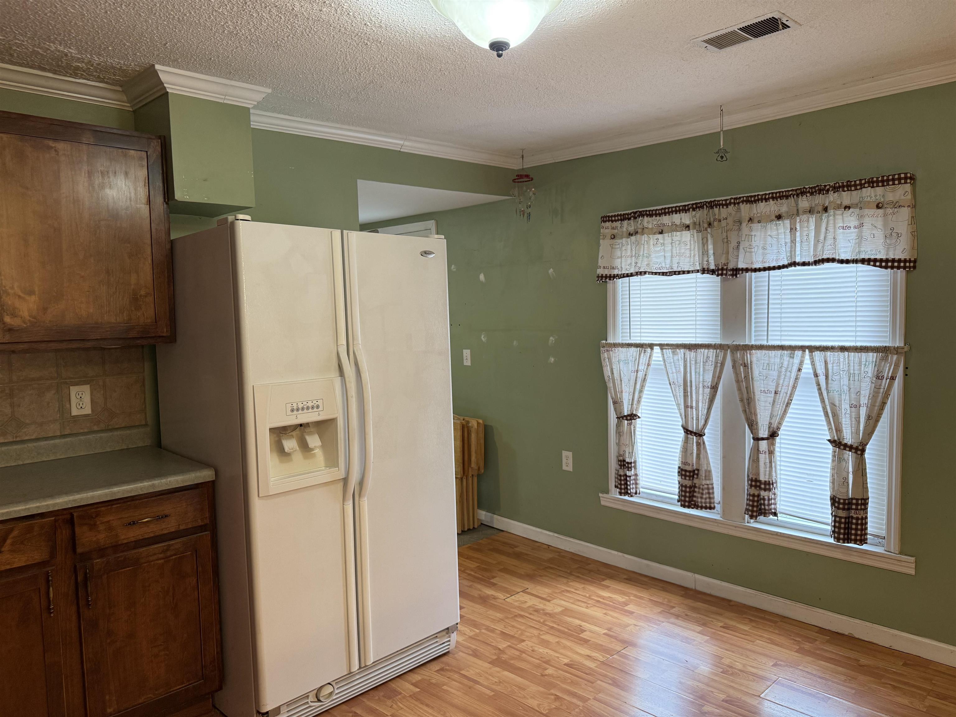 216 W C Property Photo 13