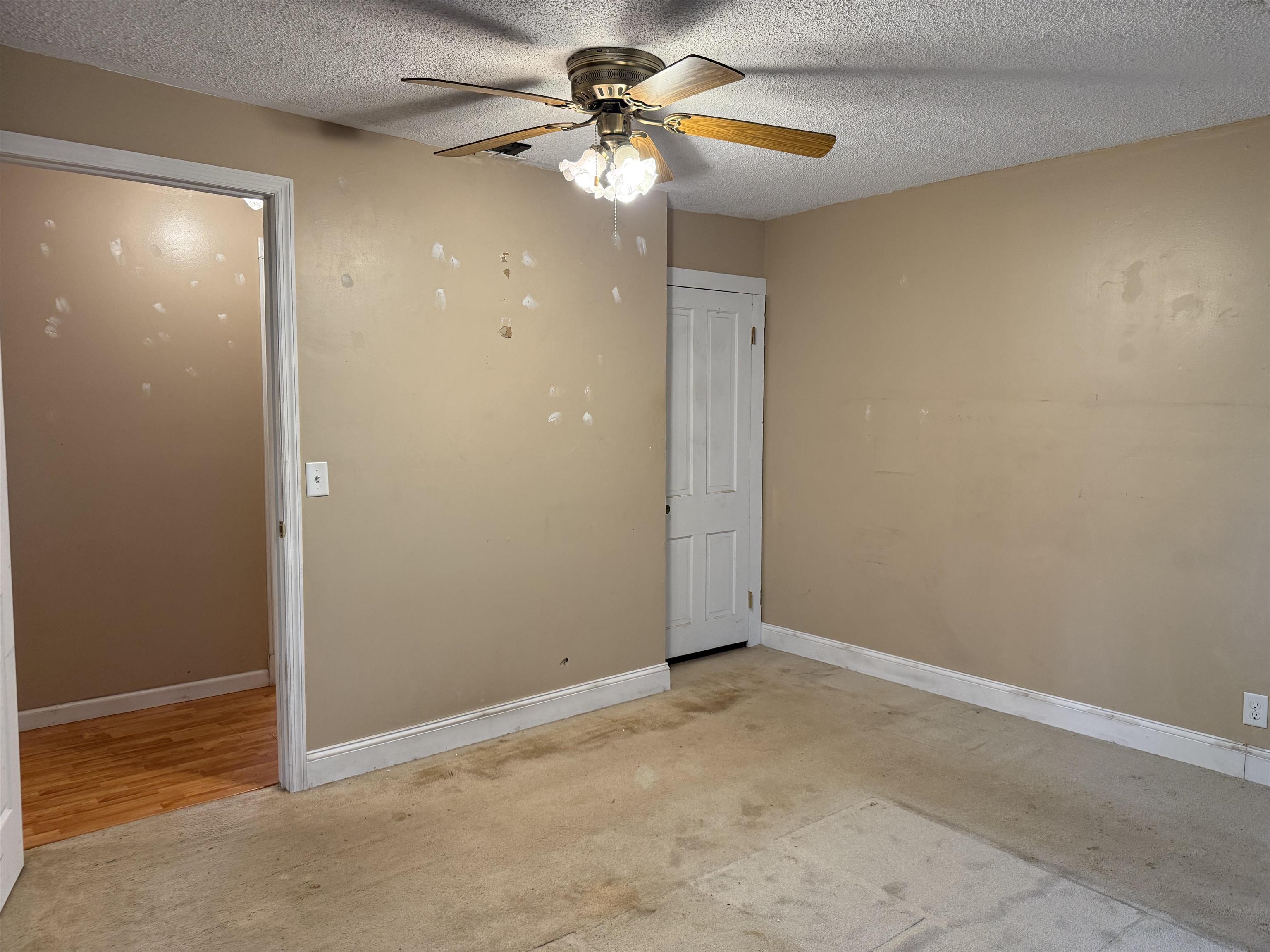 216 W C Property Photo 20
