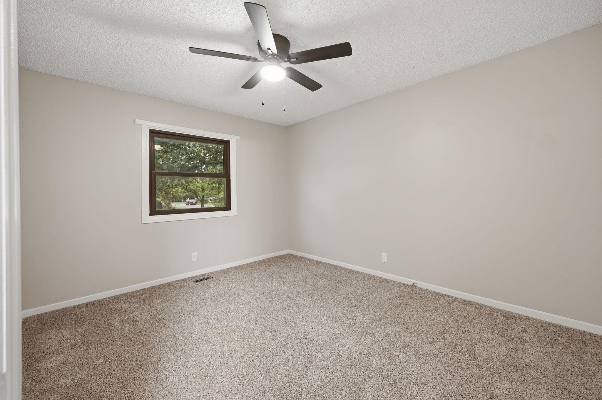1201 N Morris St Property Photo 14