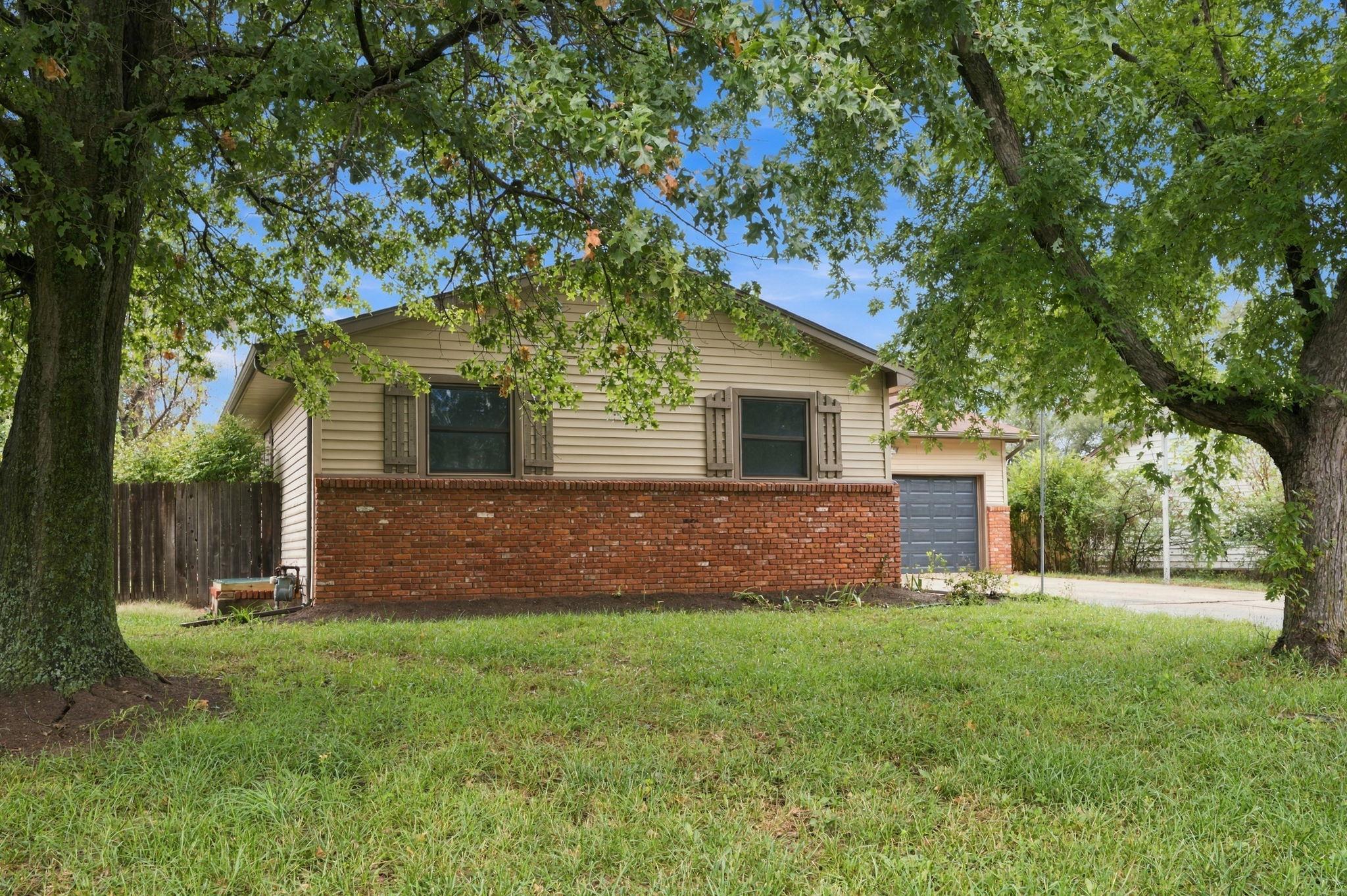 1201 N Morris St Property Photo 34