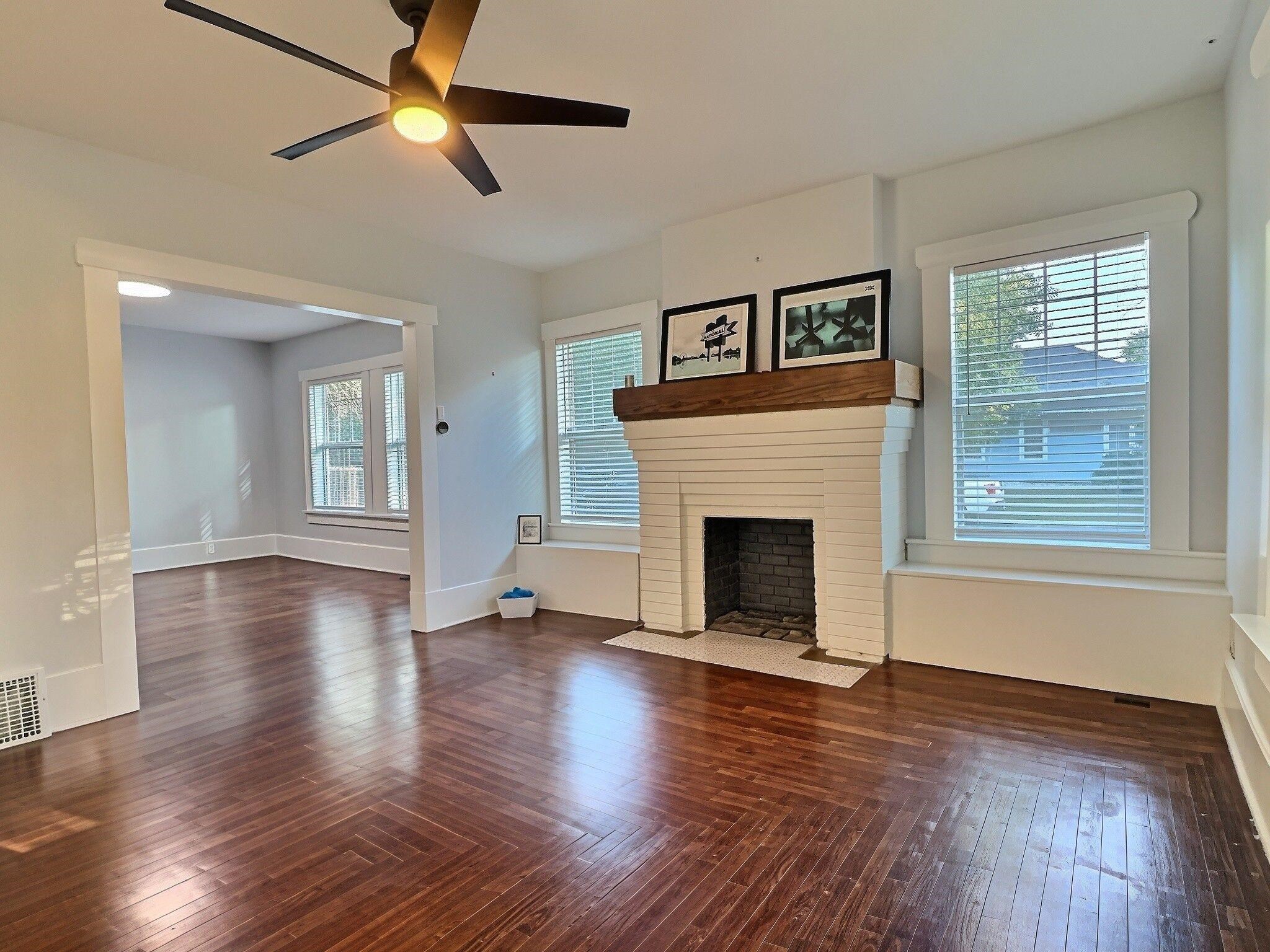 244 S Volutsia Property Photo 3