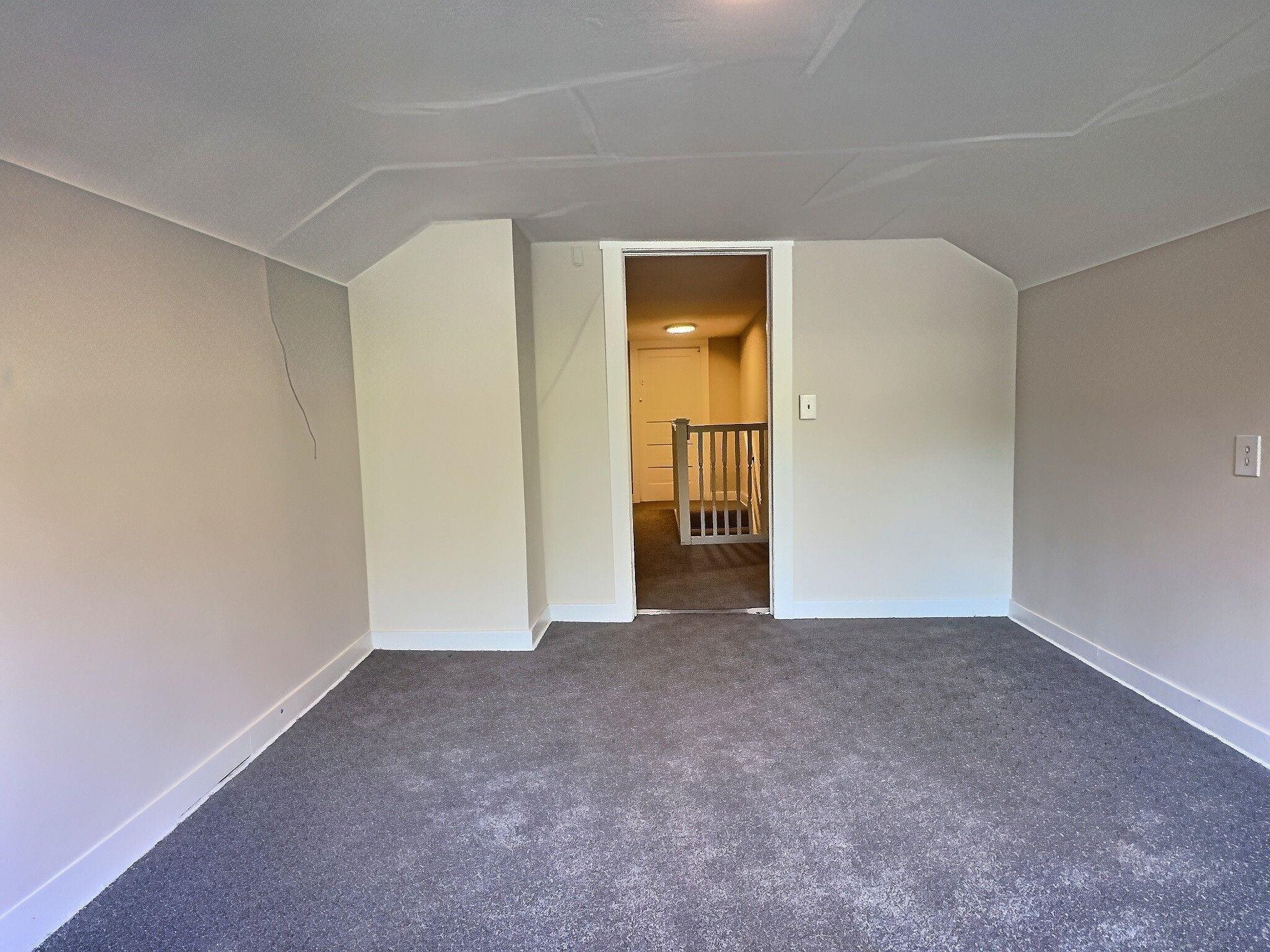 244 S Volutsia Property Photo 18