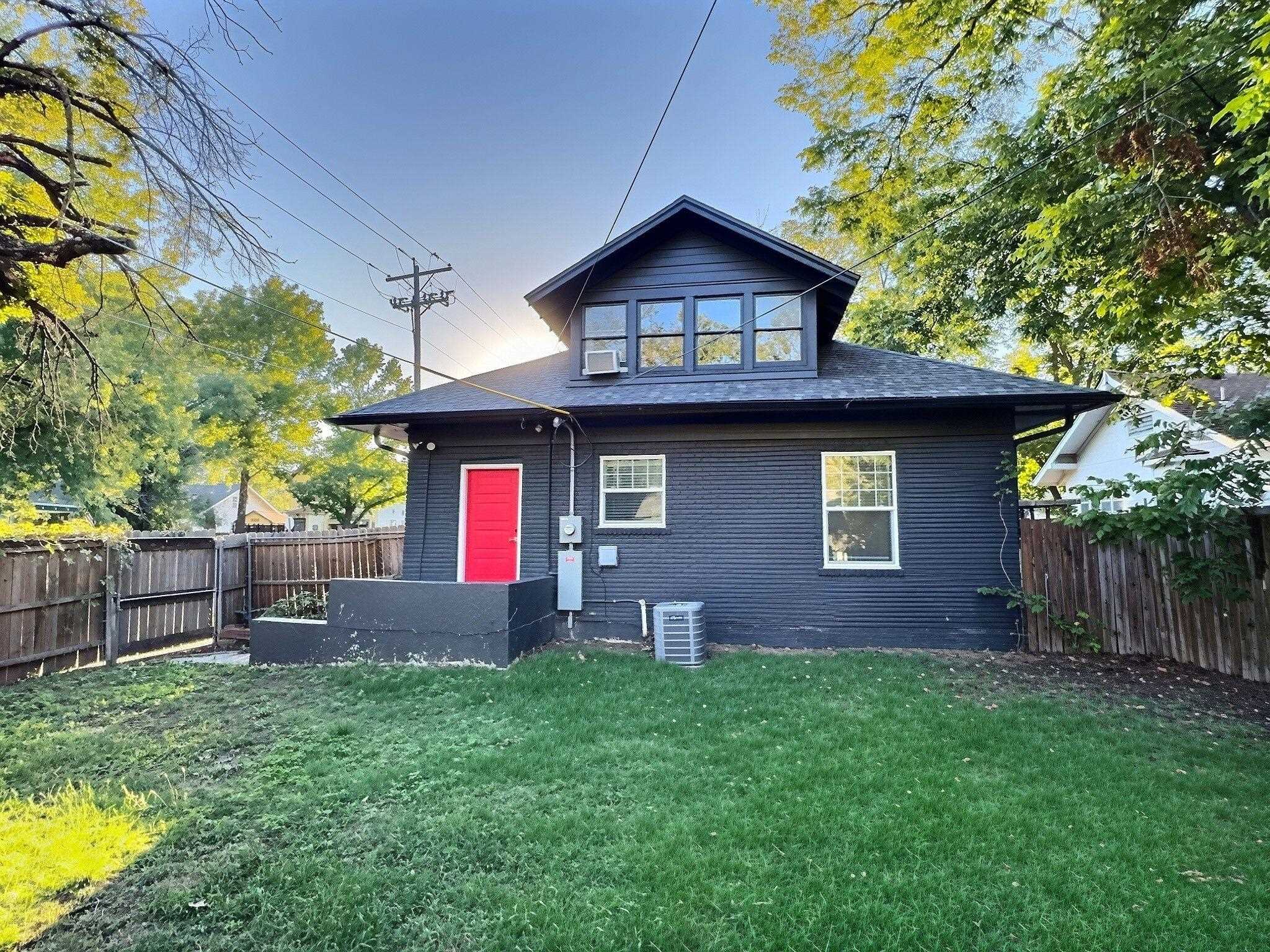 244 S Volutsia Property Photo 20