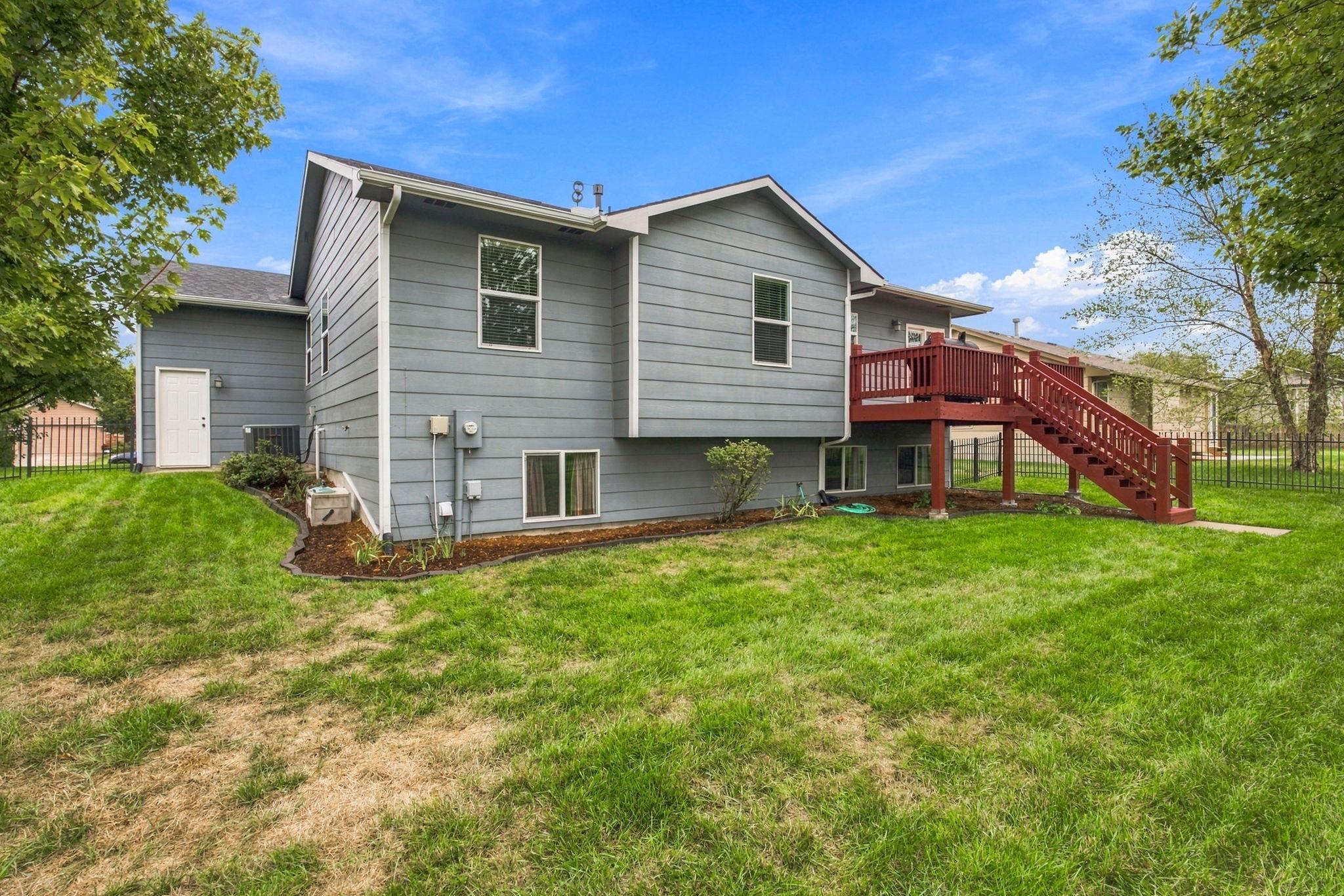 1745 N Black Locust Ct Property Photo 30