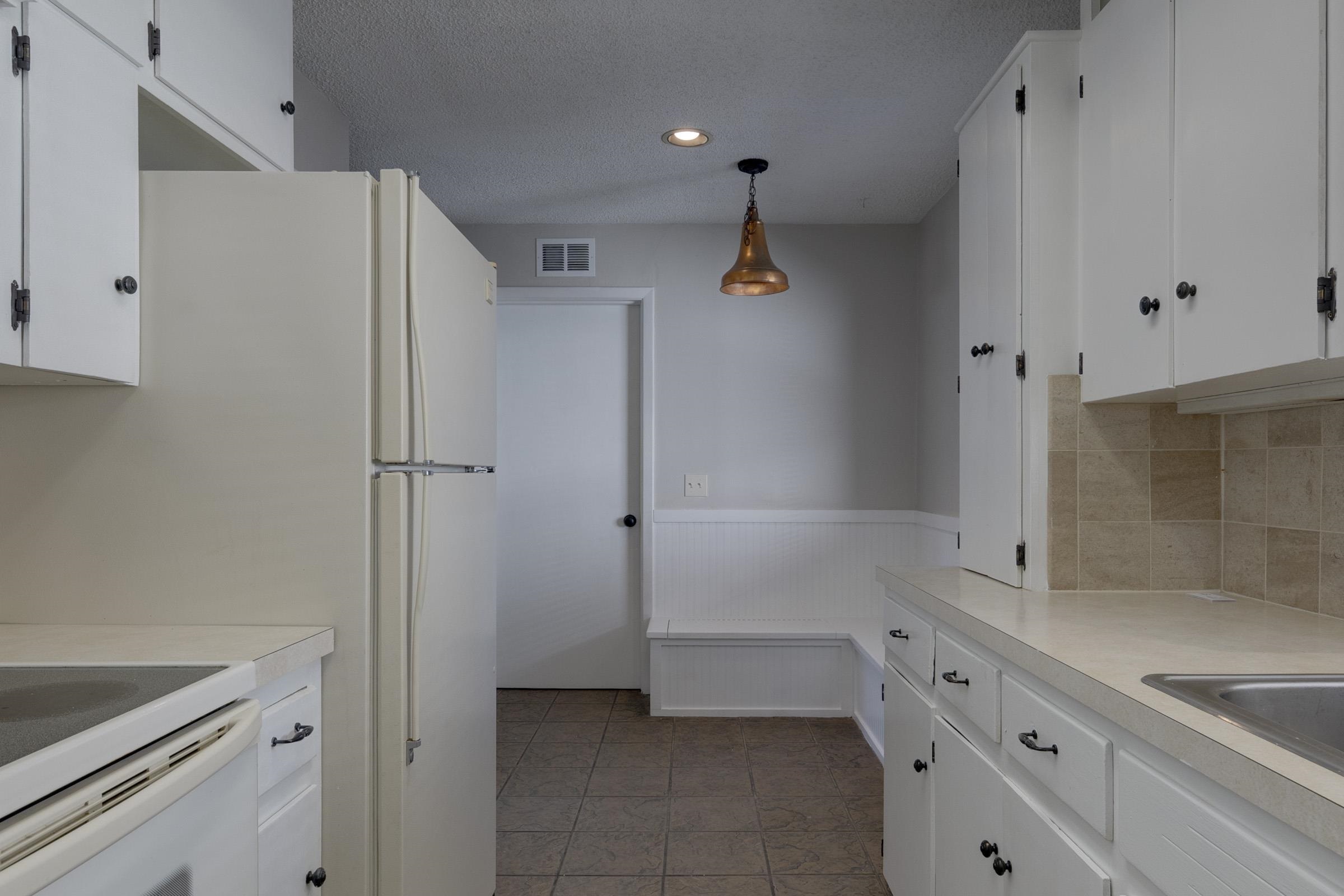 2204 W Rita Street Property Photo 7