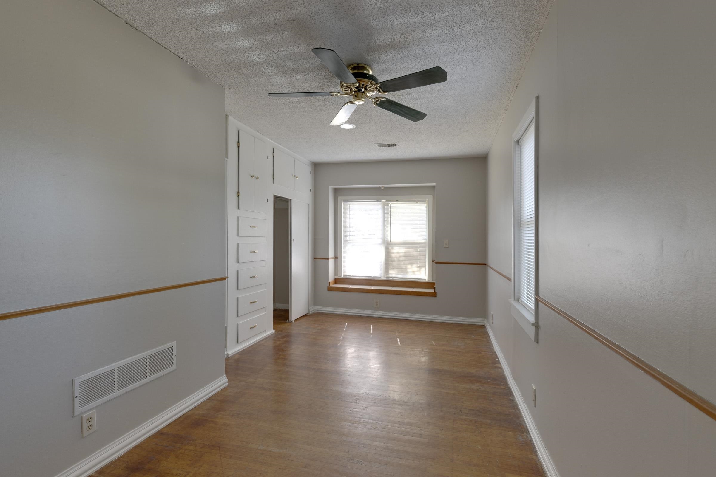2204 W Rita Street Property Photo 12