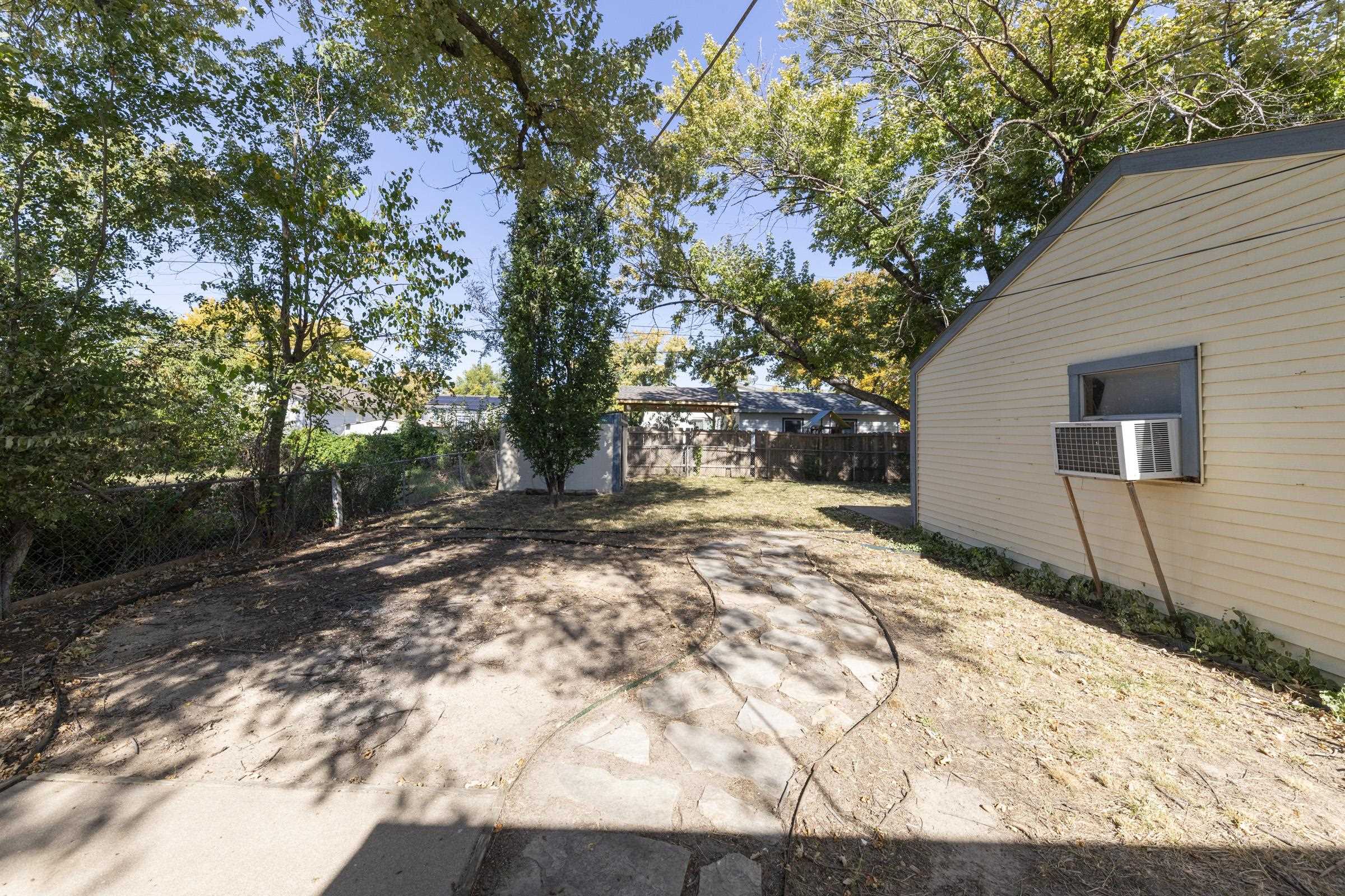 2204 W Rita Street Property Photo 20