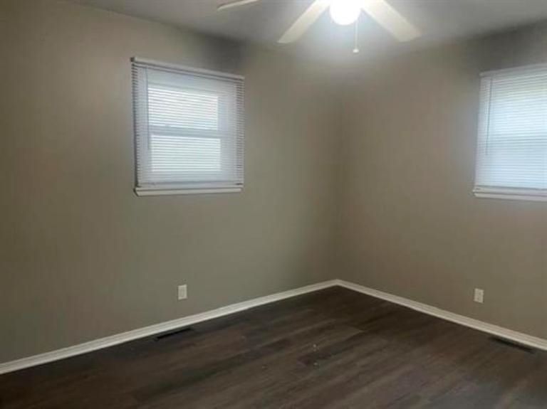 3208 S Kessler Property Photo 5