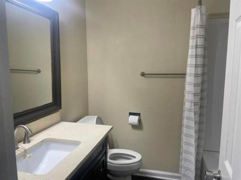 3208 S Kessler Property Photo 6