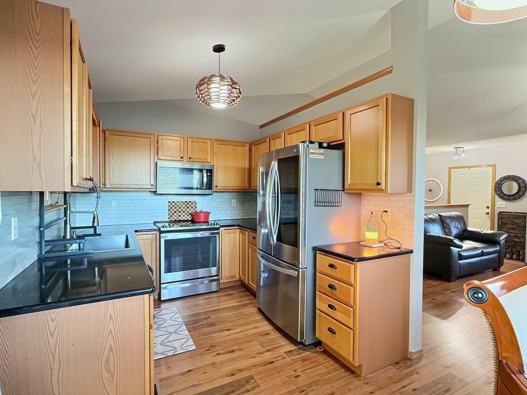 100 Sheffield St. Property Photo 6