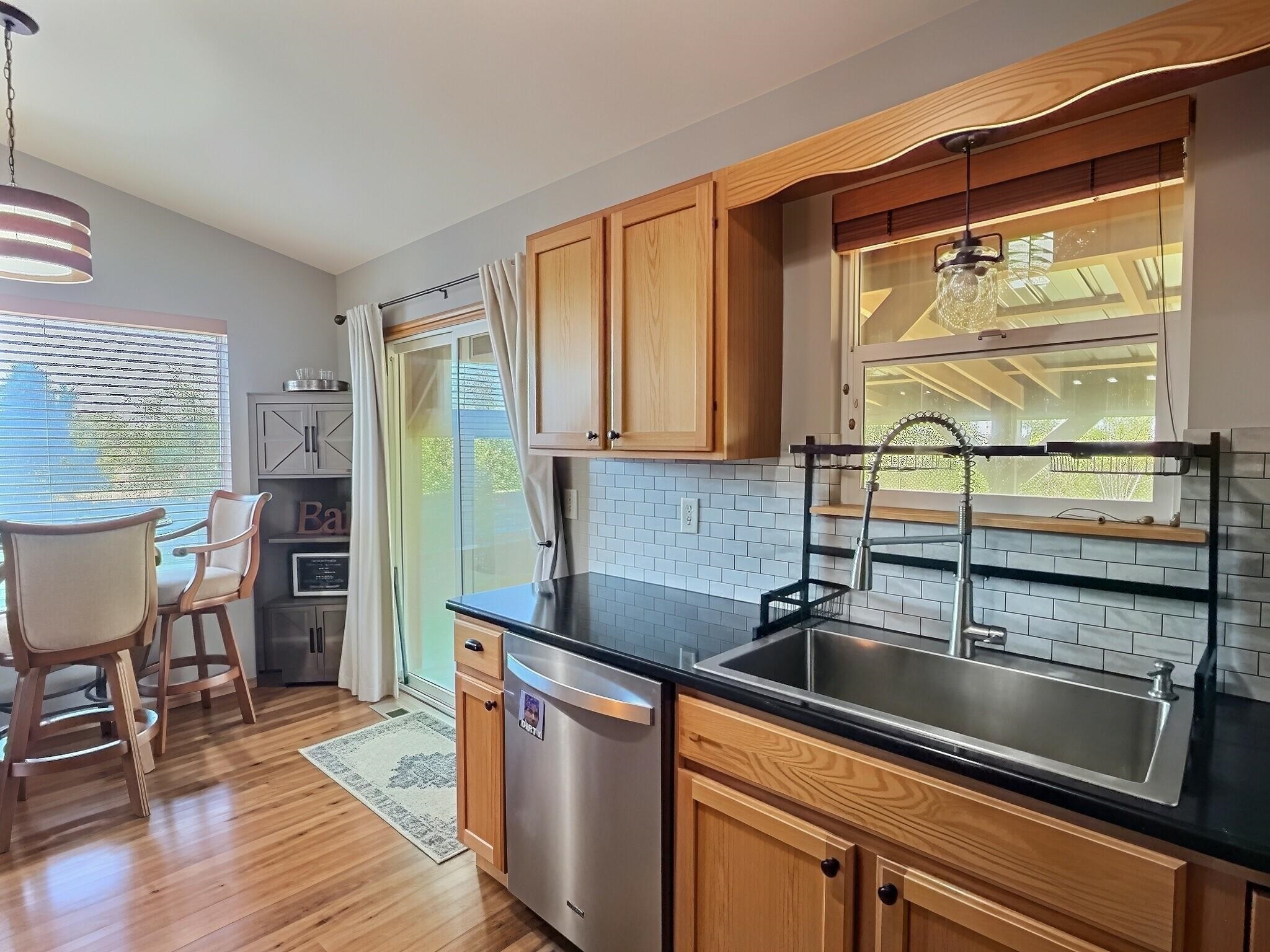 100 Sheffield St. Property Photo 7