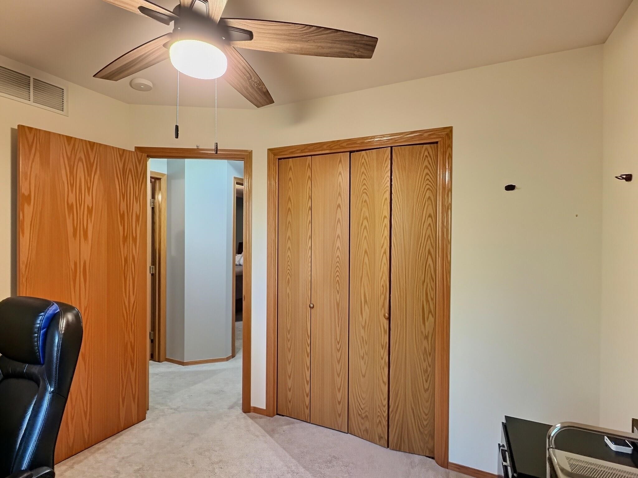 100 Sheffield St. Property Photo 15