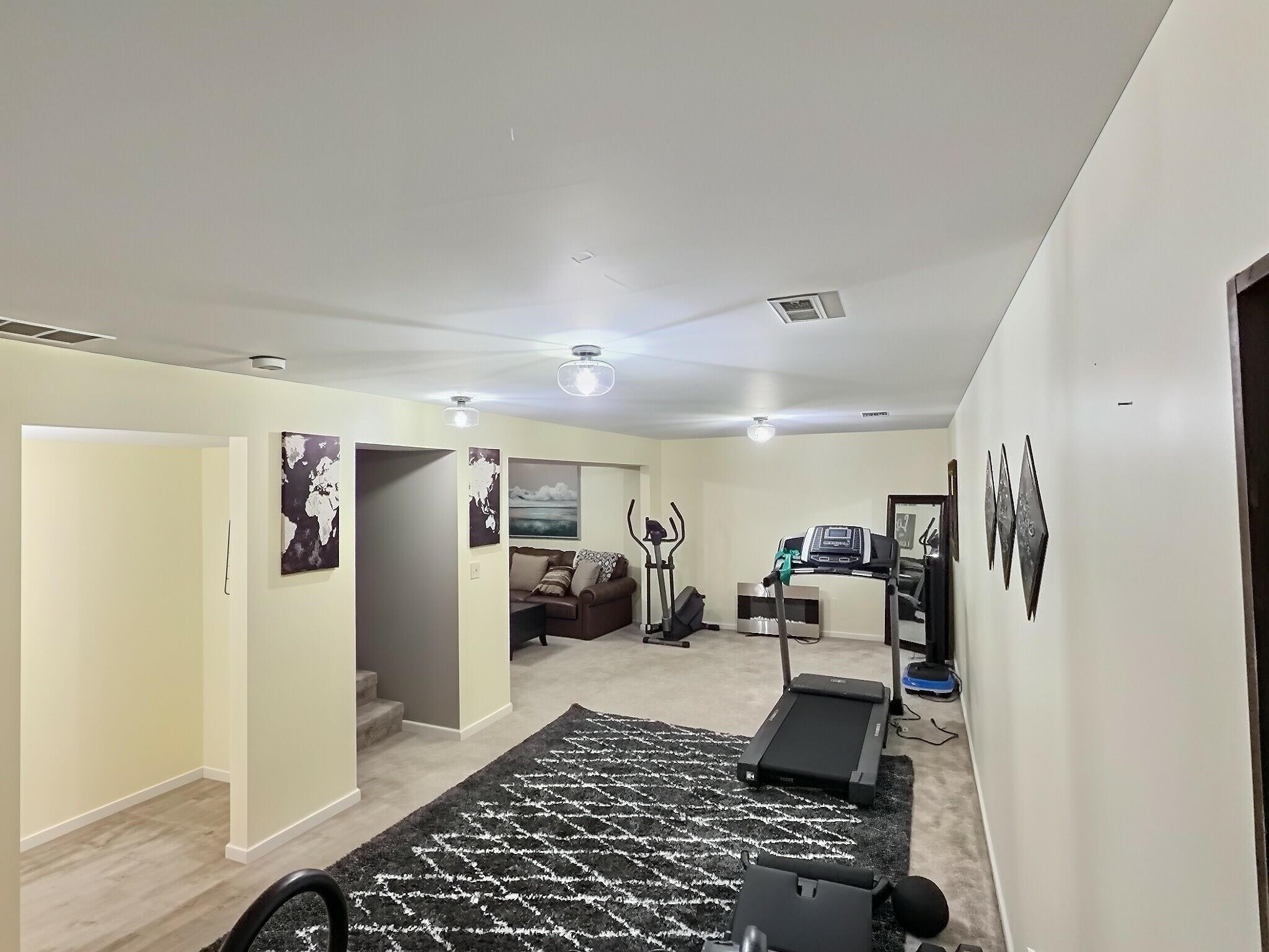 100 Sheffield St. Property Photo 22
