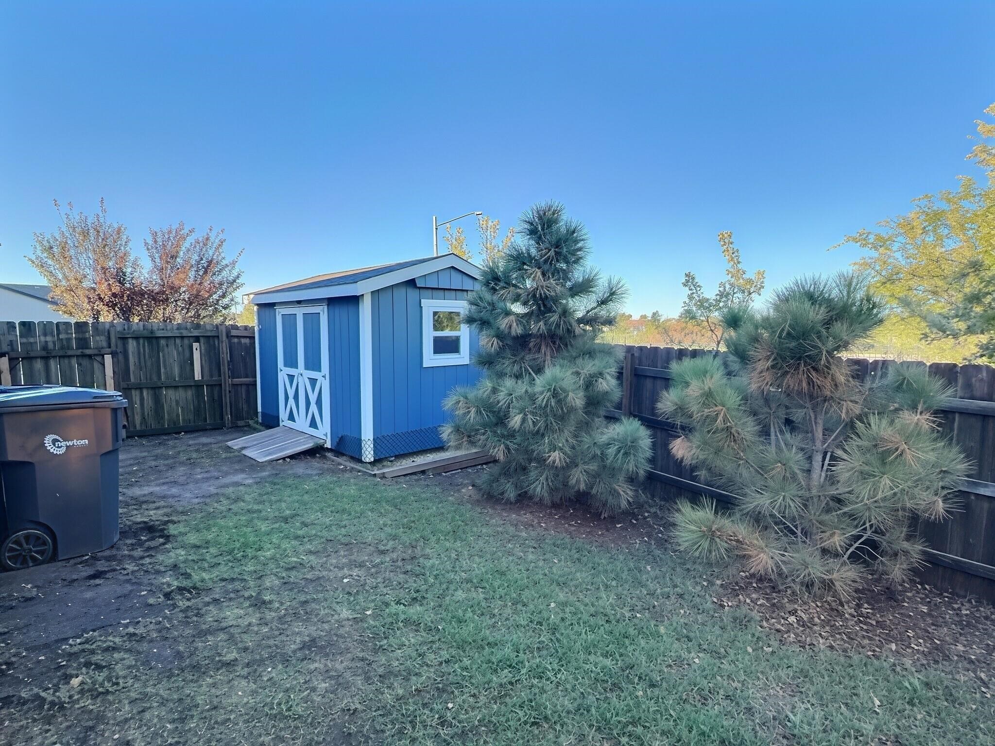 100 Sheffield St. Property Photo 33