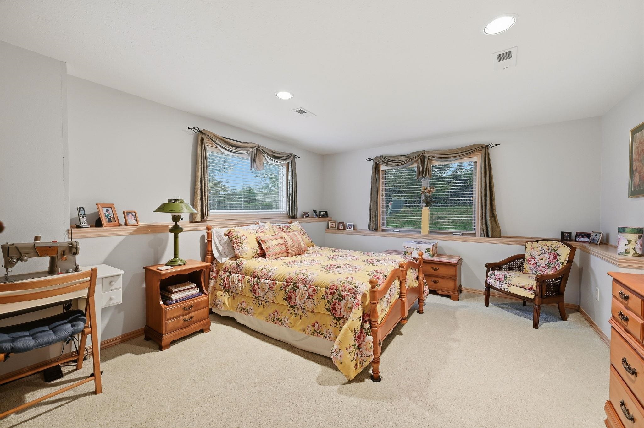 13209 E Bridgefield Pl Property Photo 20