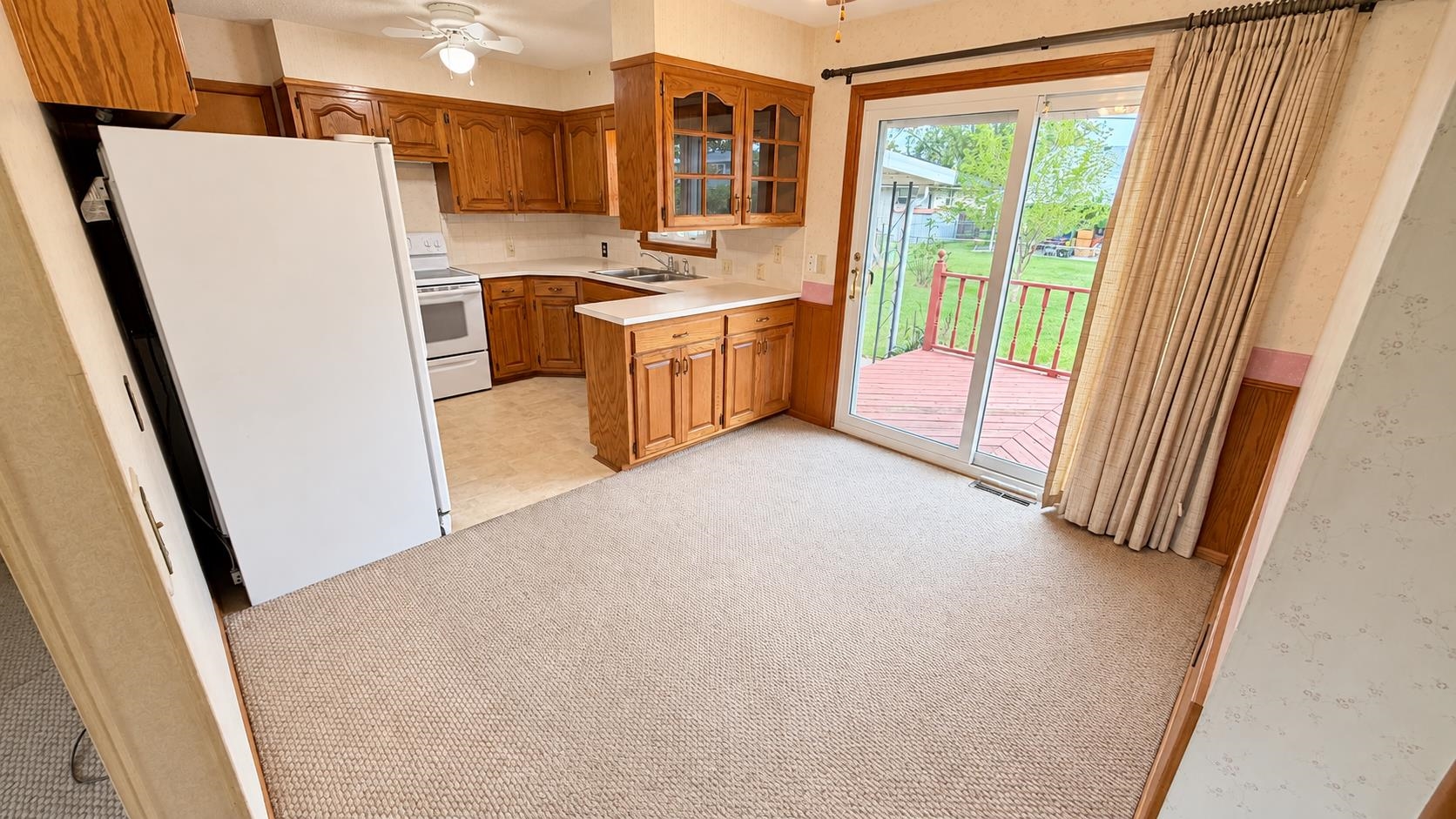 2419 Simmons St Property Photo 4