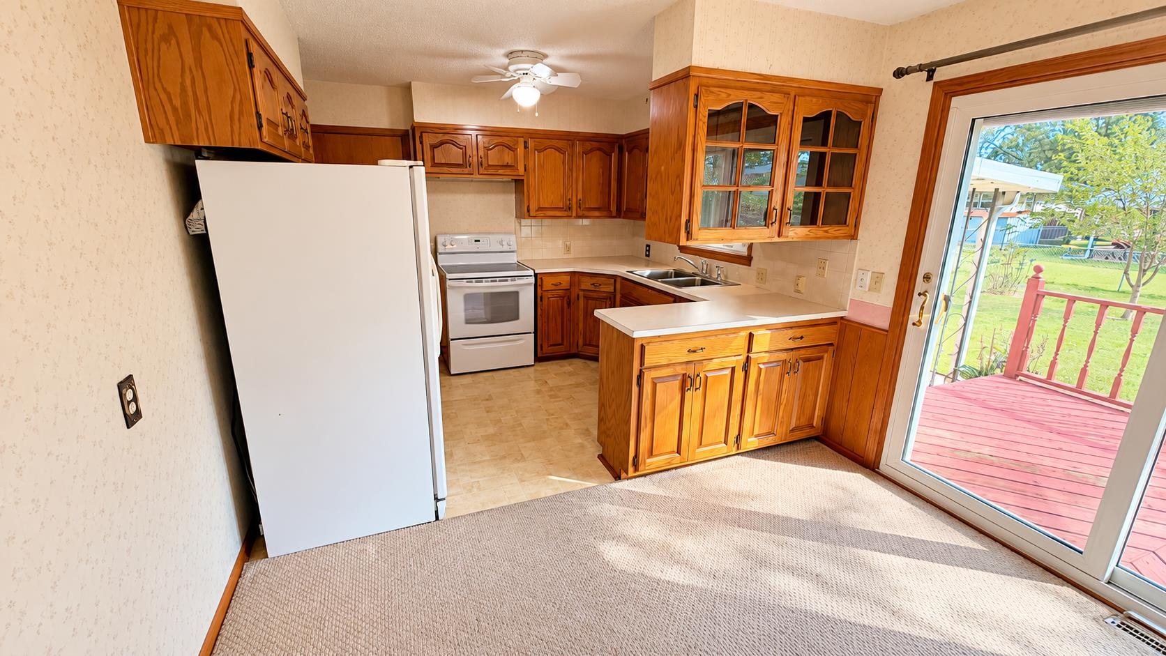 2419 Simmons St Property Photo 5