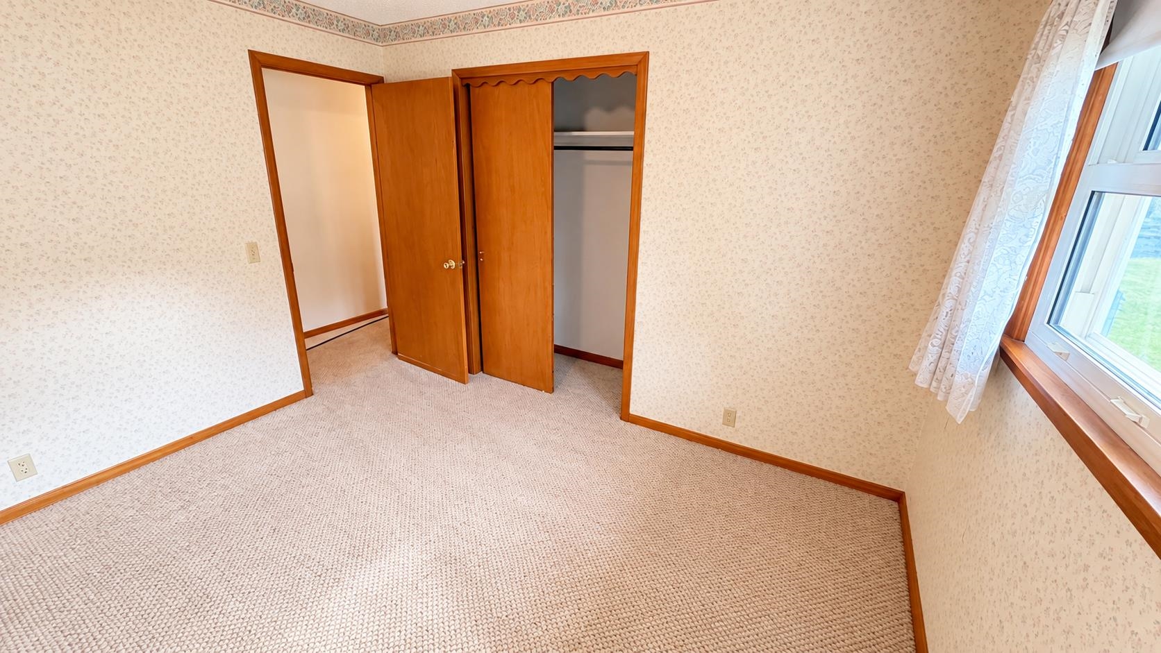 2419 Simmons St Property Photo 11