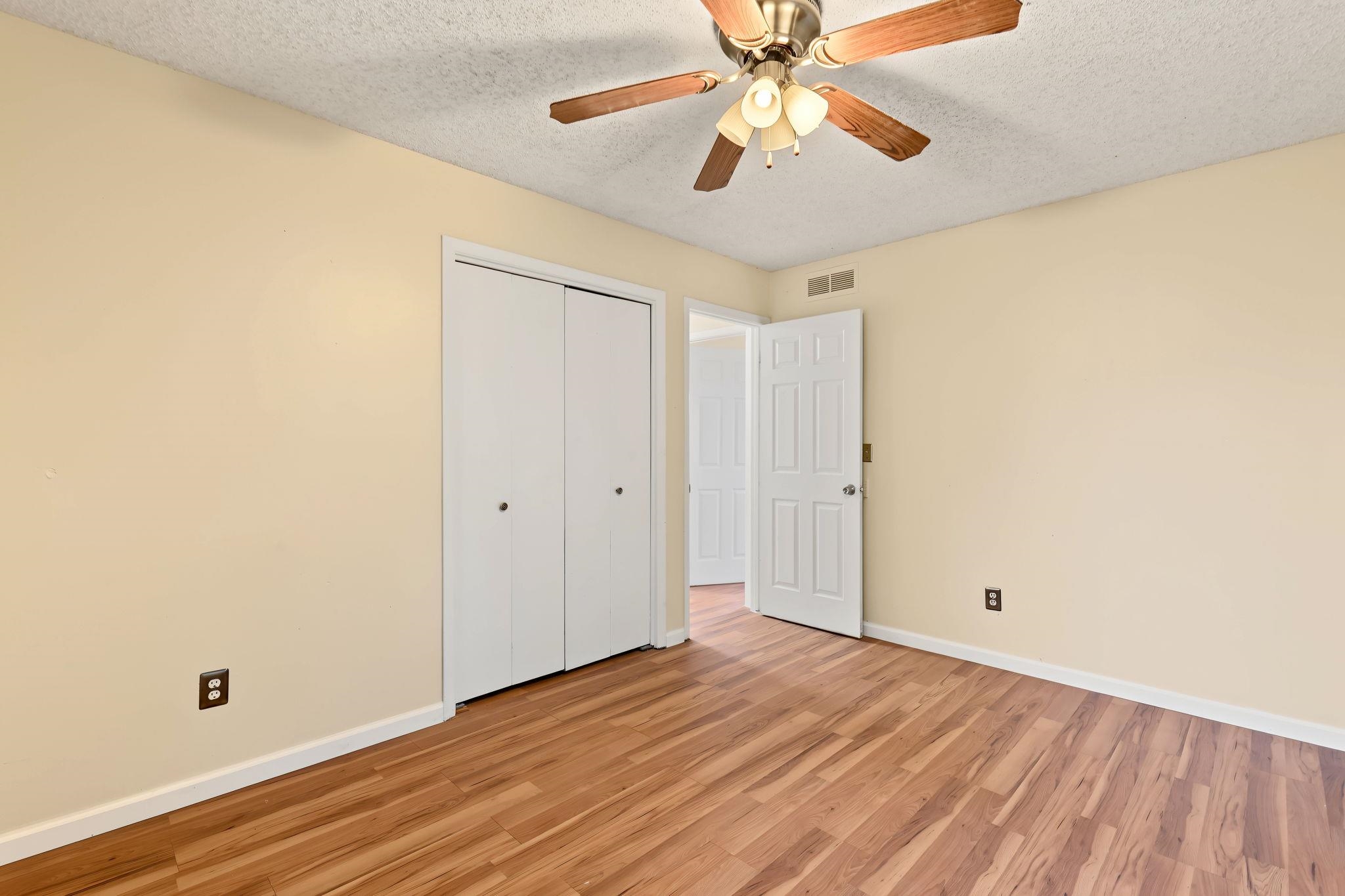 4431 N Auburn St Property Photo 12