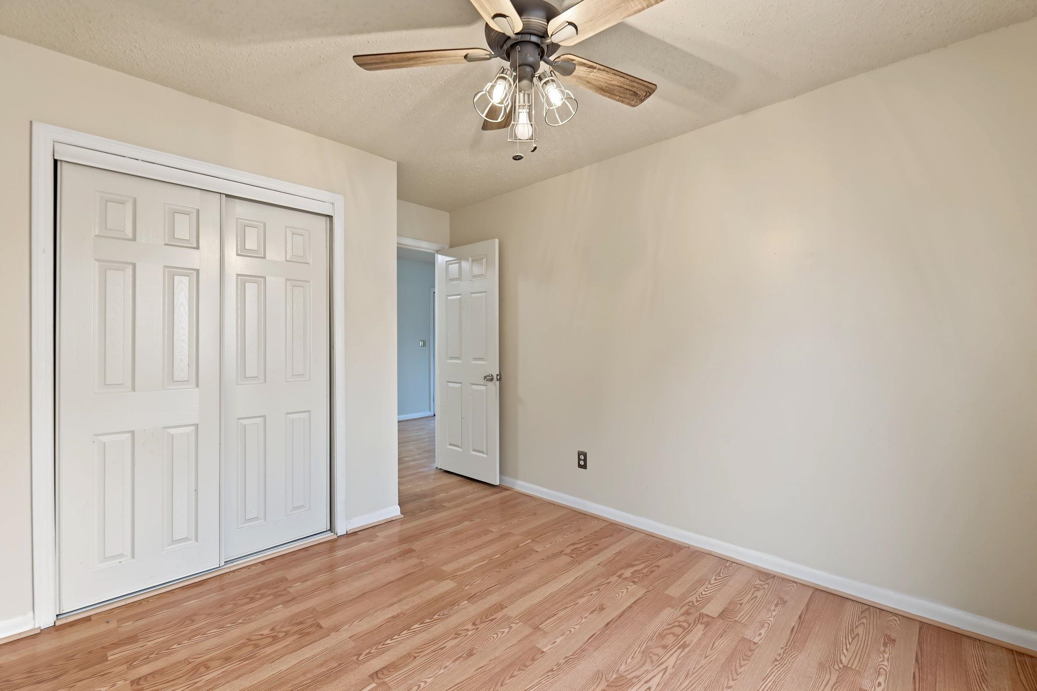 4431 N Auburn St Property Photo 20