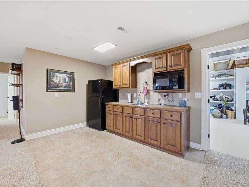 1202 Rolling Hills Dr Property Photo 24