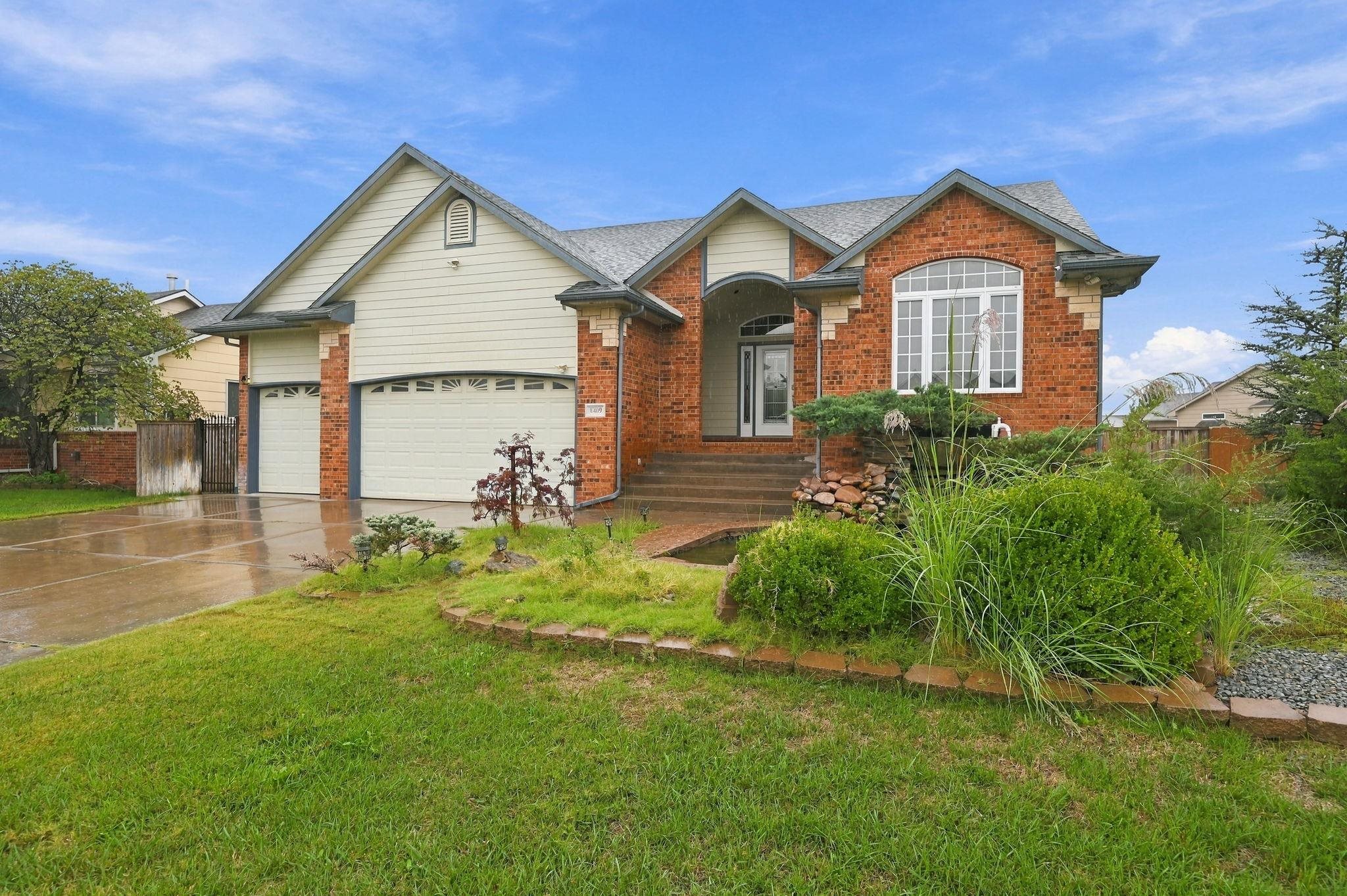 1409 S Shiloh Property Photo 2