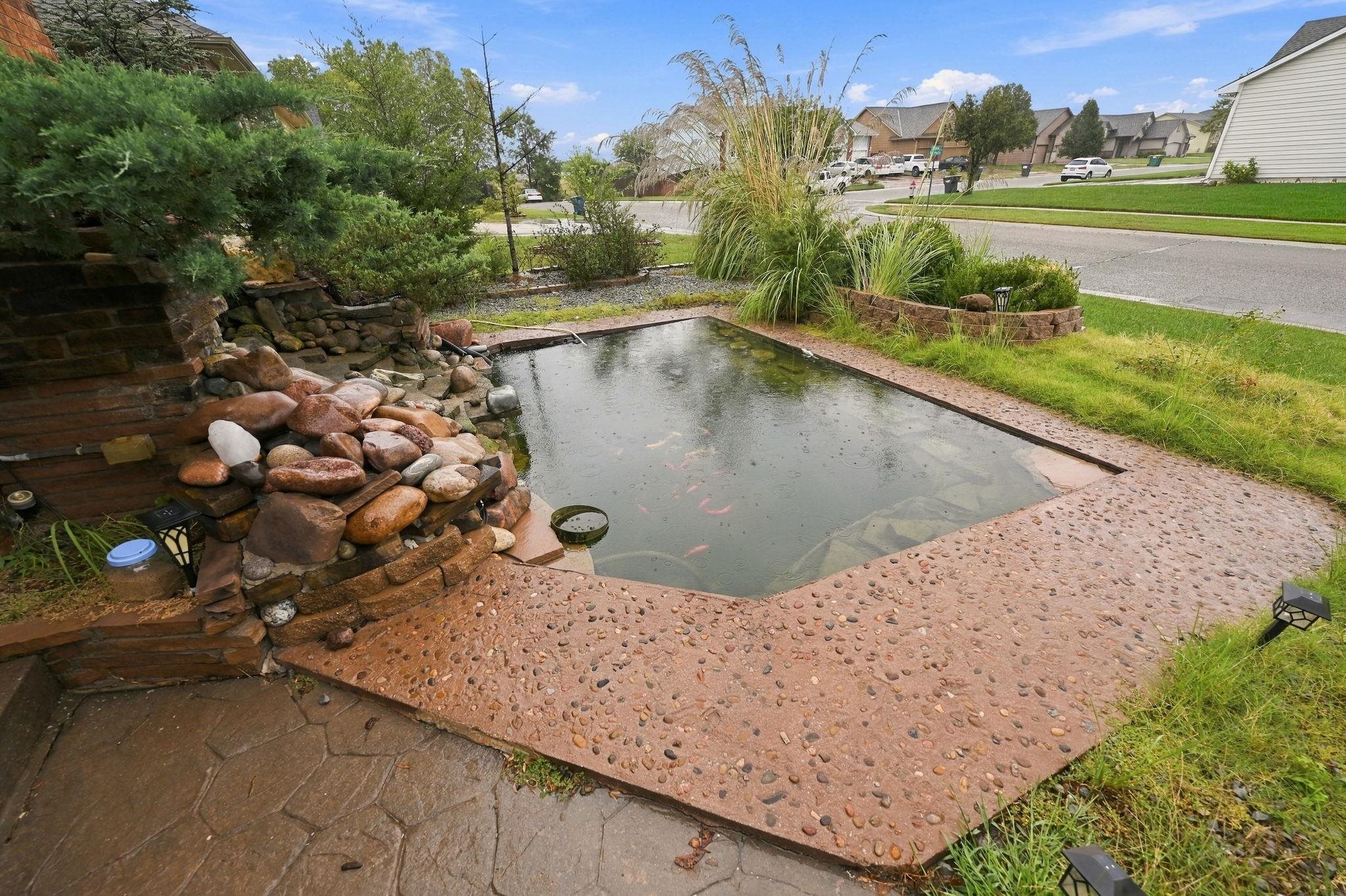 1409 S Shiloh Property Photo 4
