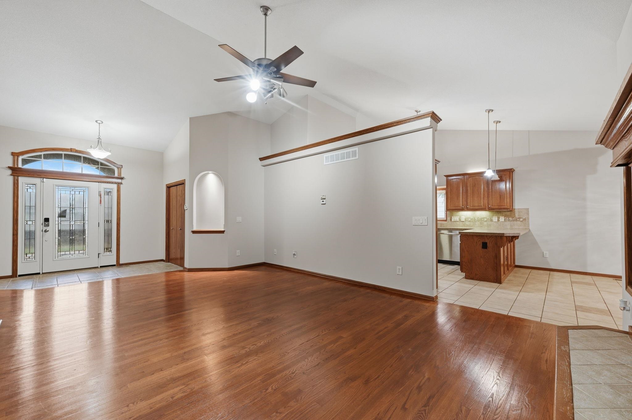 1409 S Shiloh Property Photo 7