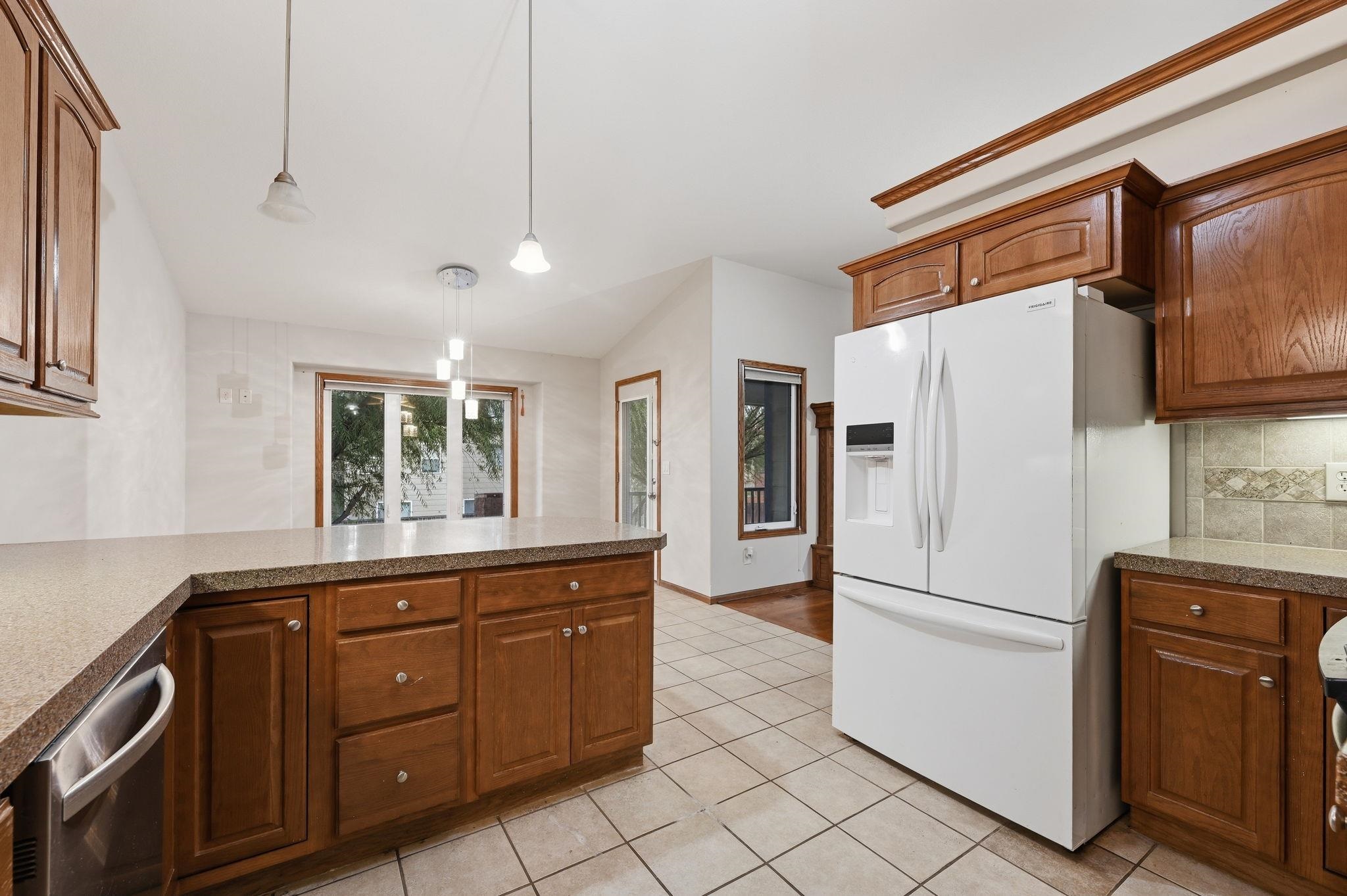 1409 S Shiloh Property Photo 12