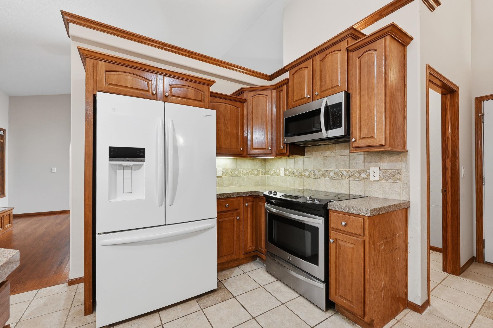 1409 S Shiloh Property Photo 13