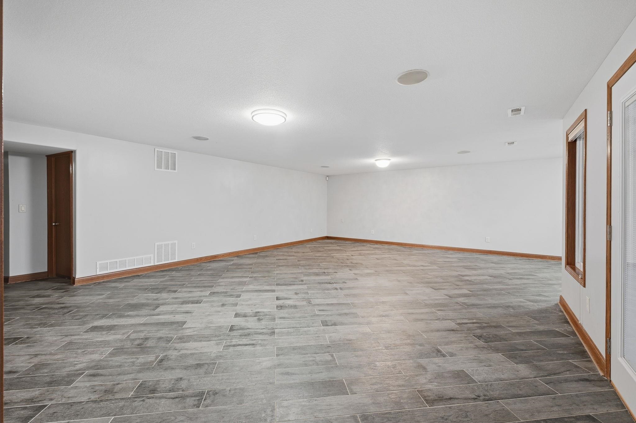 1409 S Shiloh Property Photo 23