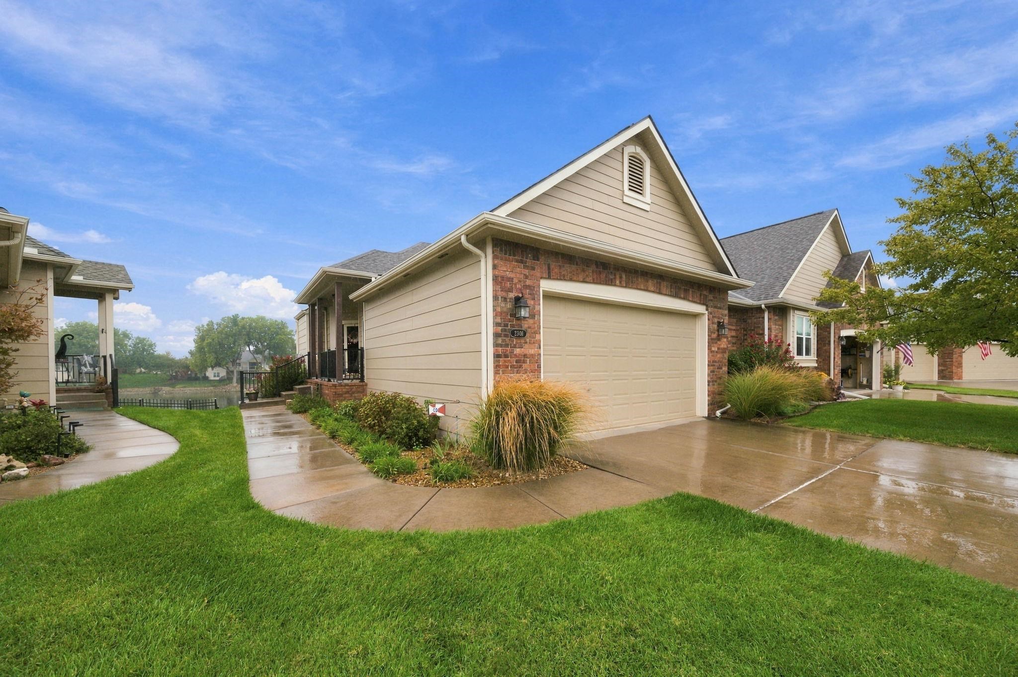 2301 N Lakeway Ct. Property Photo 2