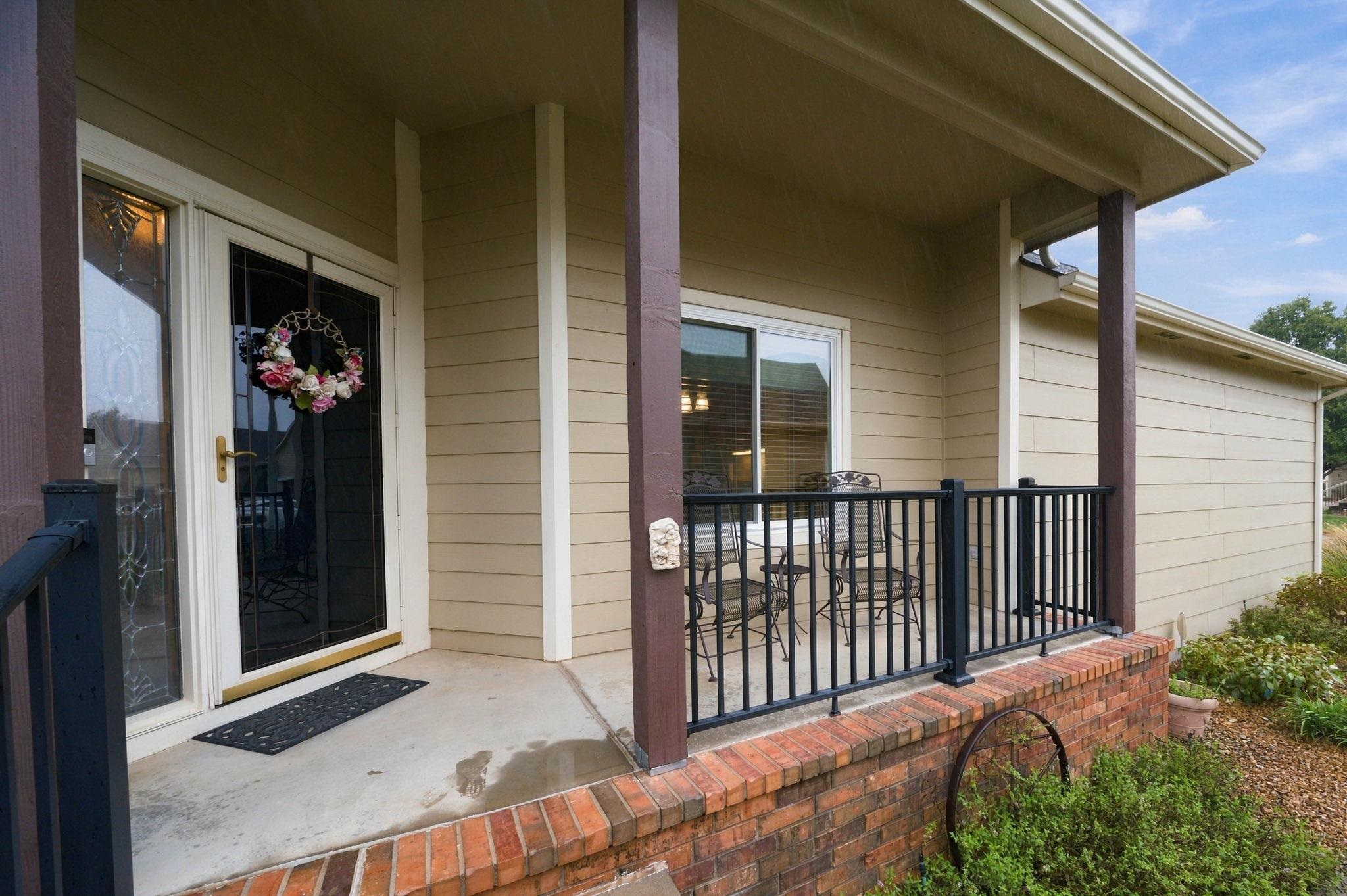 2301 N Lakeway Ct. Property Photo 6