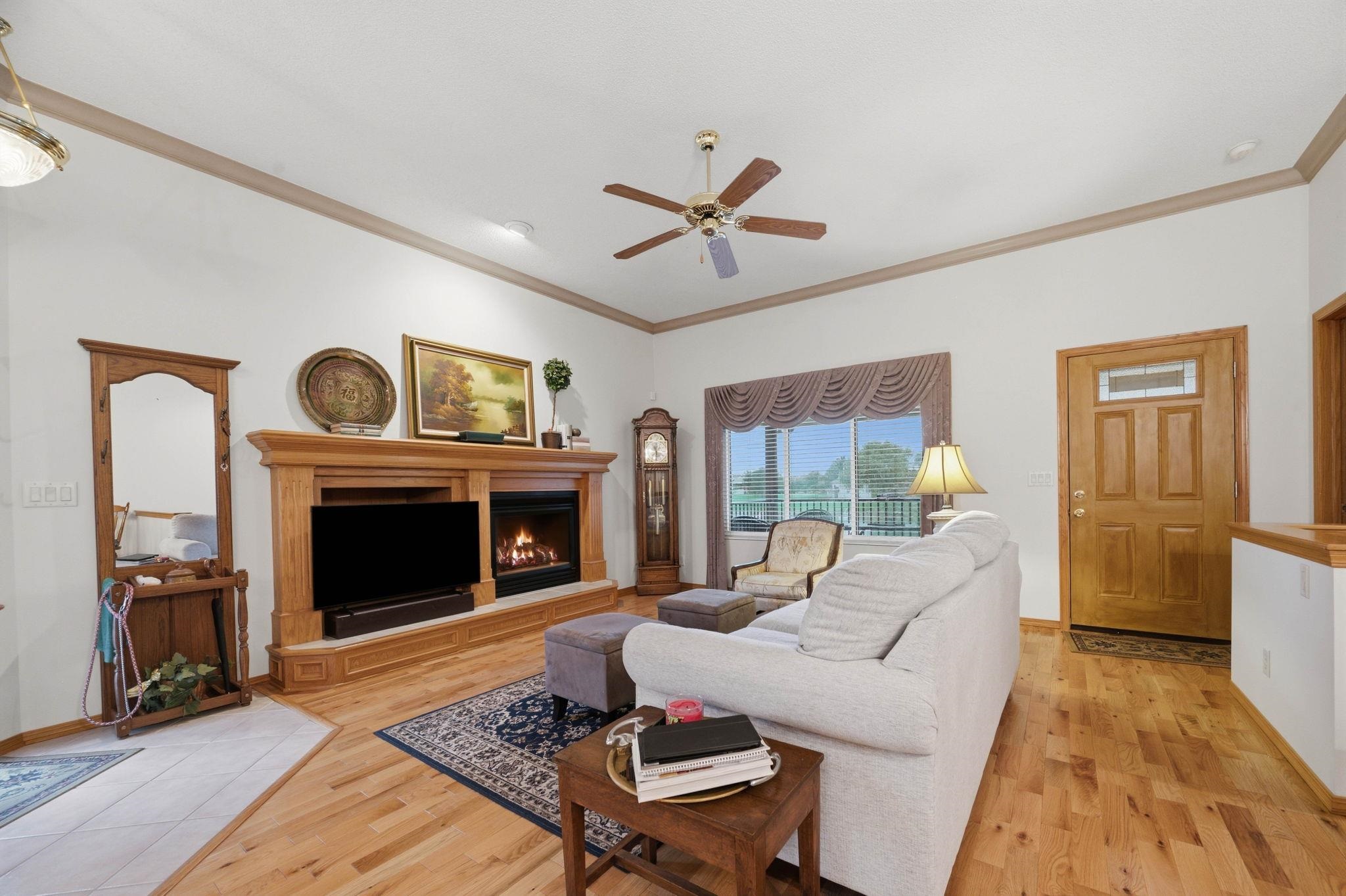2301 N Lakeway Ct. Property Photo 7
