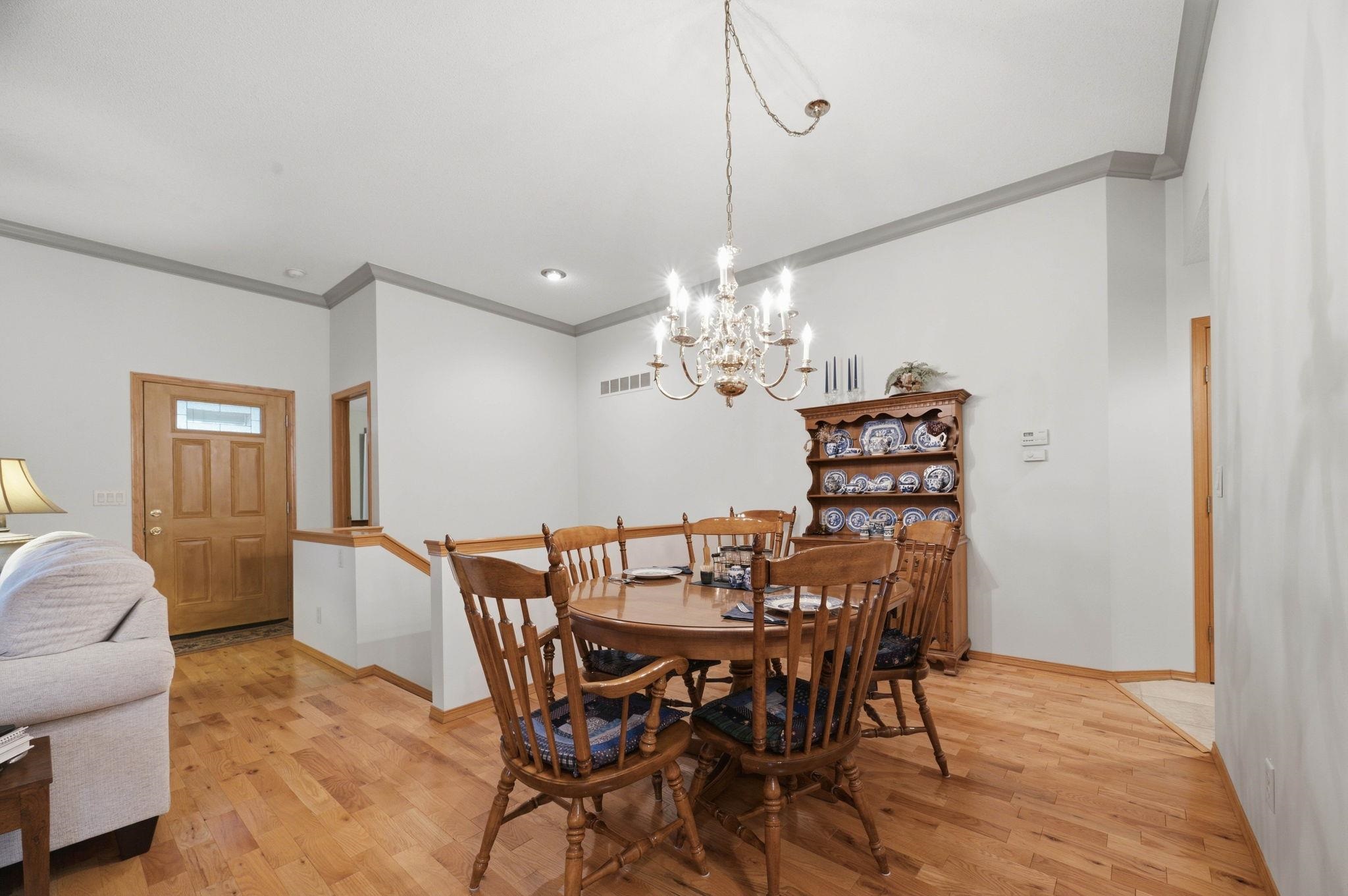 2301 N Lakeway Ct. Property Photo 10