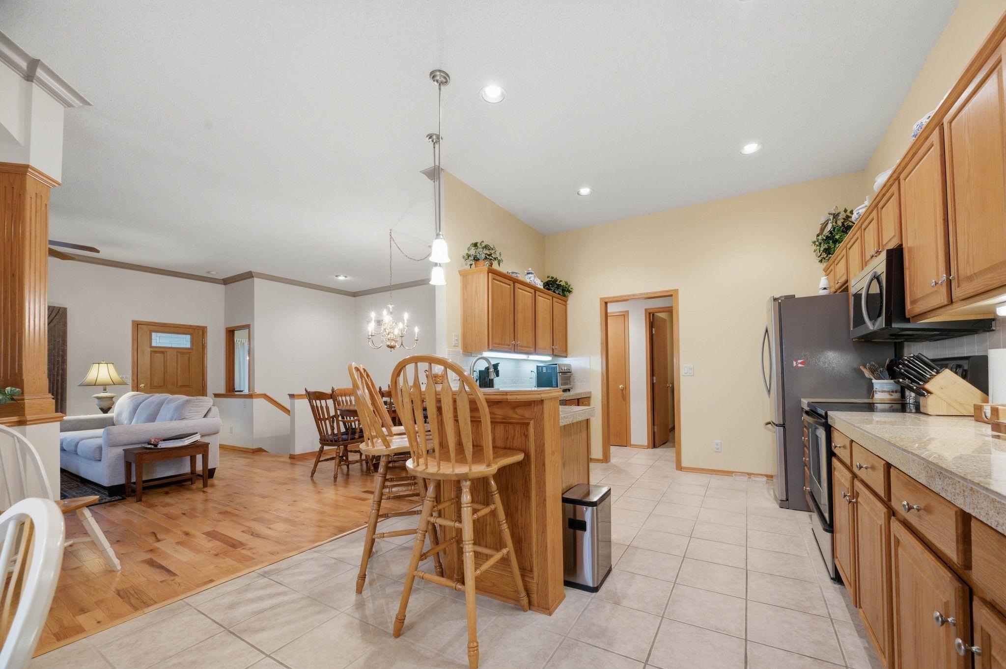 2301 N Lakeway Ct. Property Photo 12