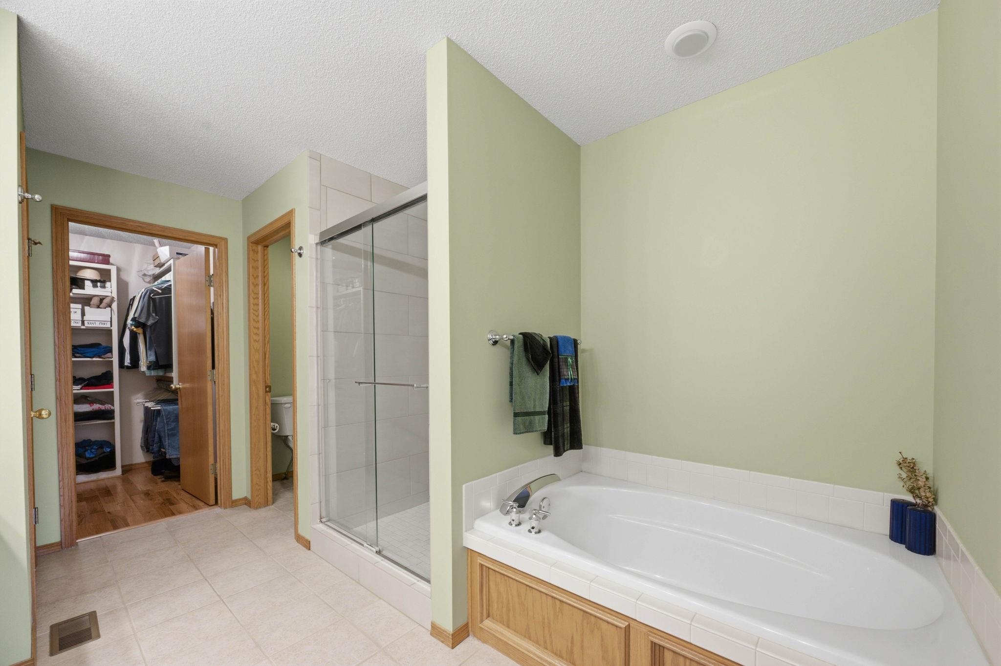 2301 N Lakeway Ct. Property Photo 17