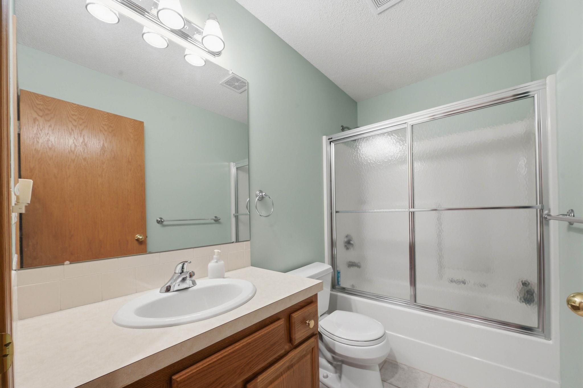2301 N Lakeway Ct. Property Photo 19