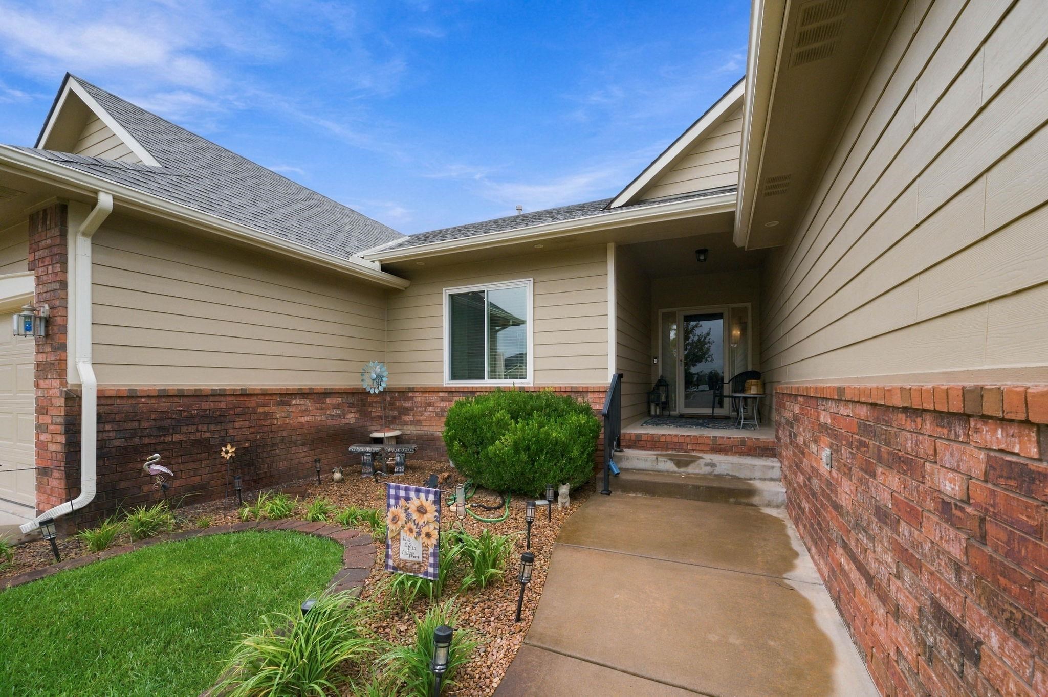 2264 N Lakeway Cir Property Photo 5
