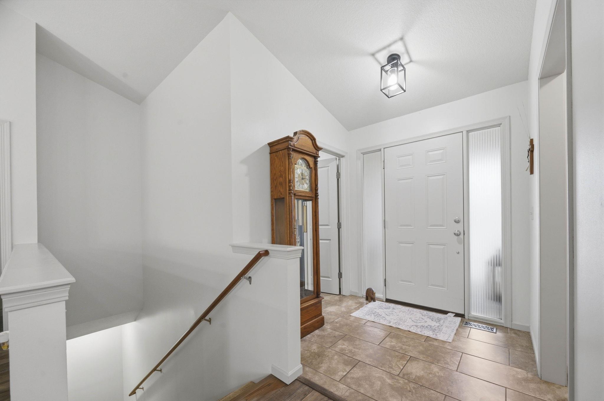 2264 N Lakeway Cir Property Photo 16