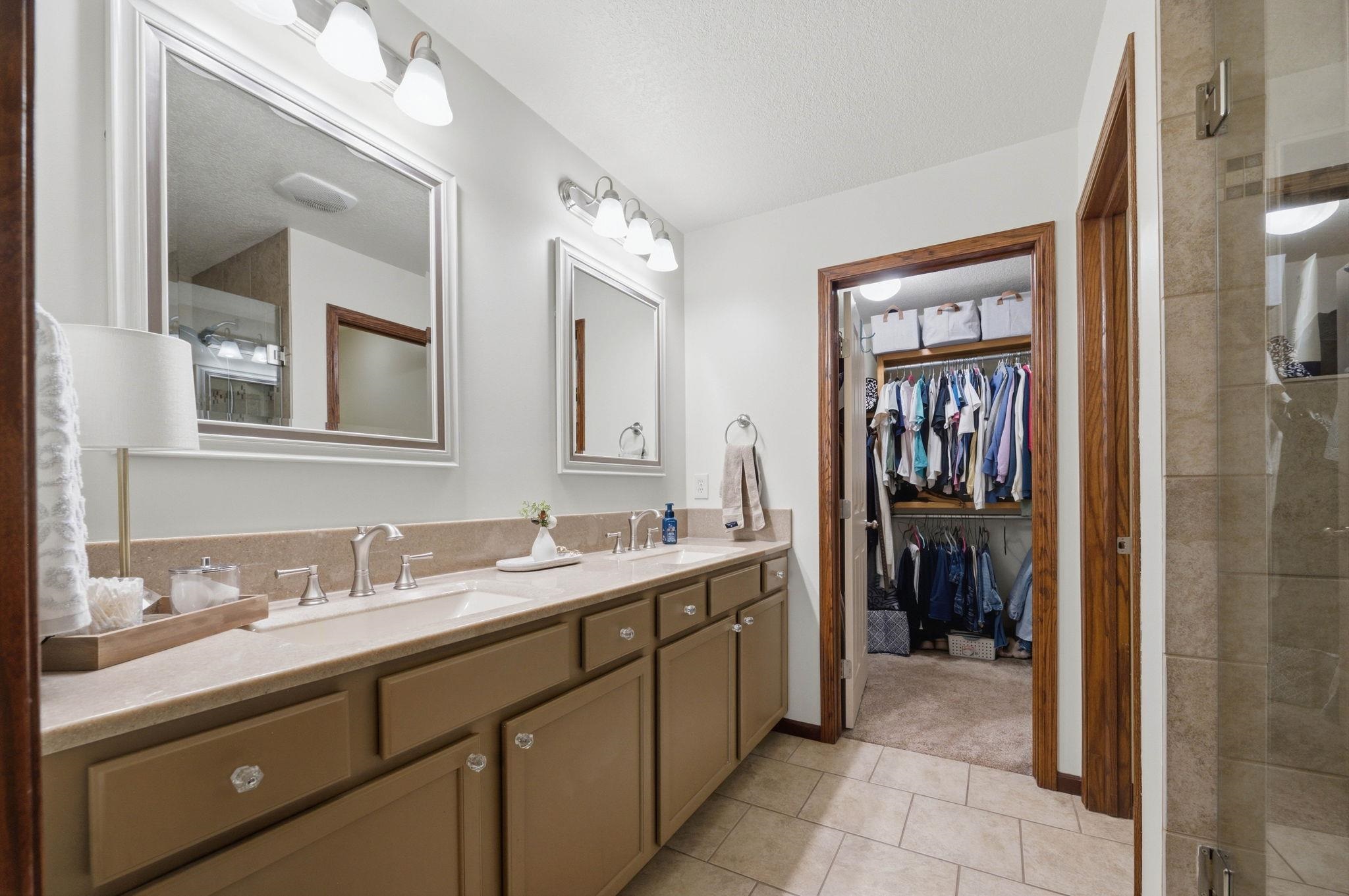 2264 N Lakeway Cir Property Photo 19