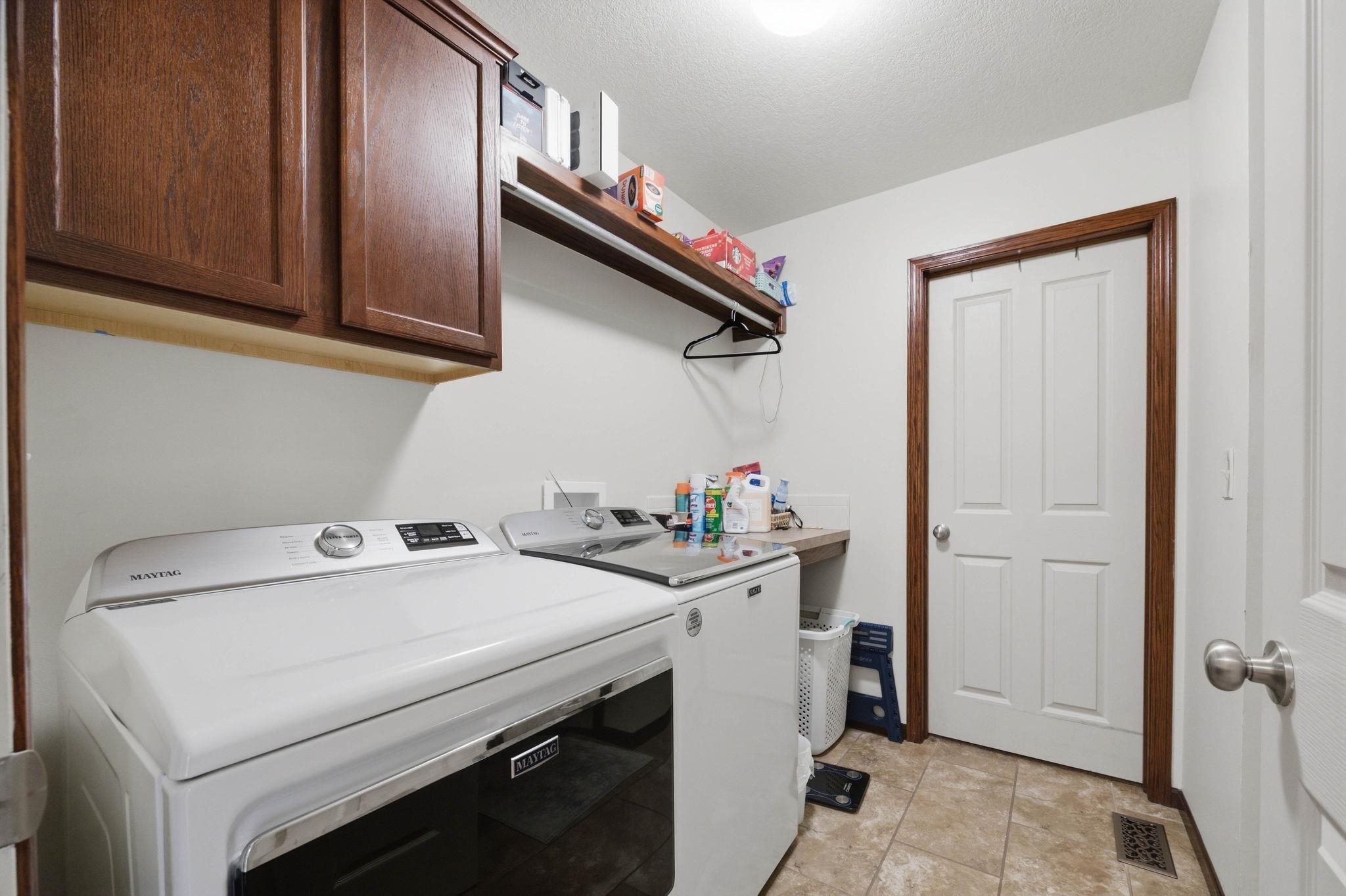 2264 N Lakeway Cir Property Photo 22