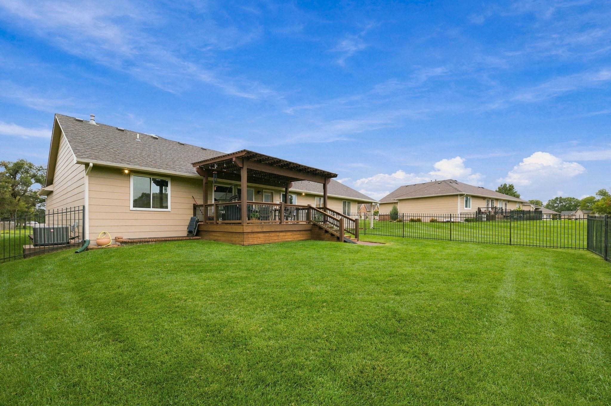 2264 N Lakeway Cir Property Photo 34