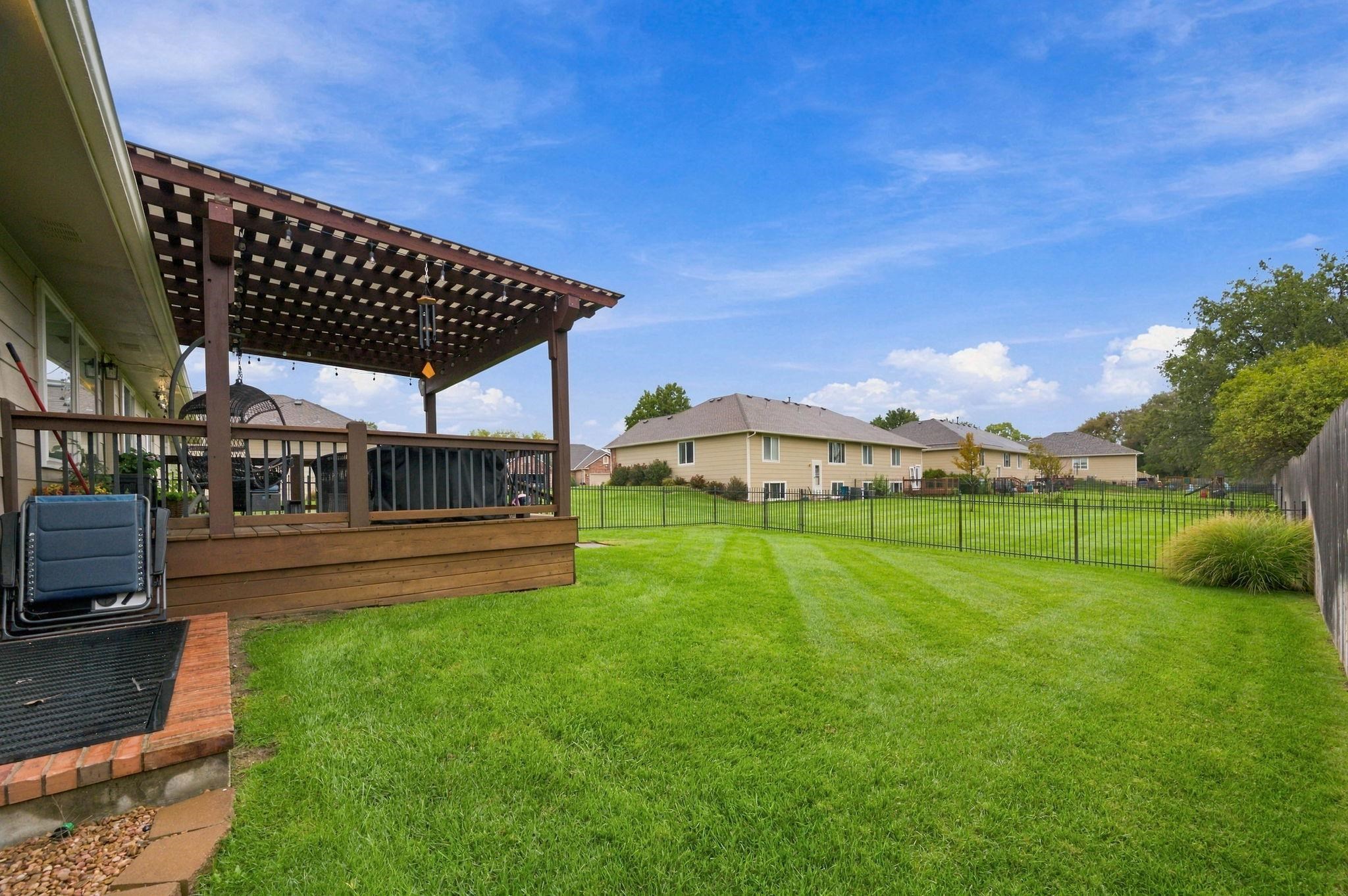 2264 N Lakeway Cir Property Photo 35