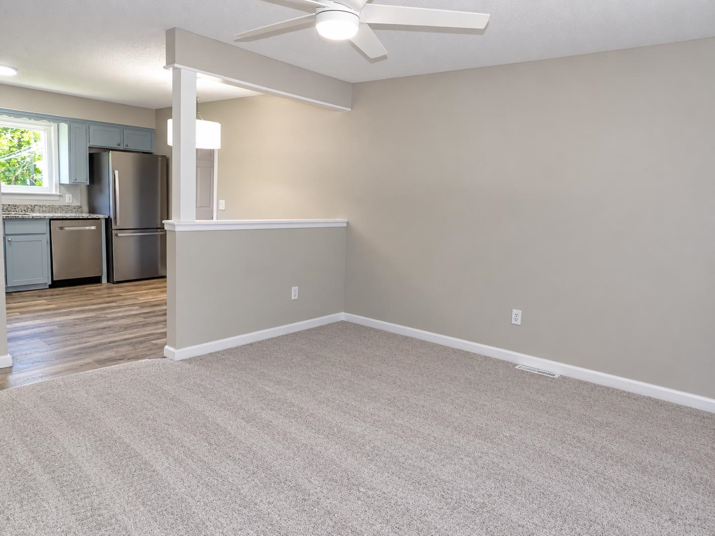 1737 S Fern Ave Property Photo 4