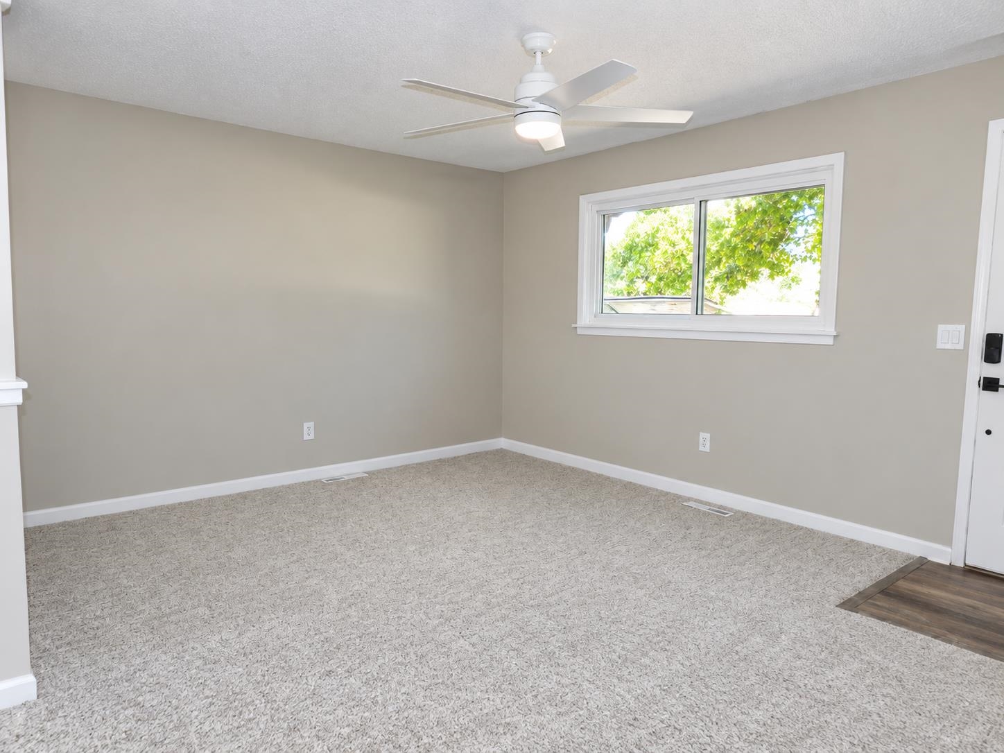 1737 S Fern Ave Property Photo 5