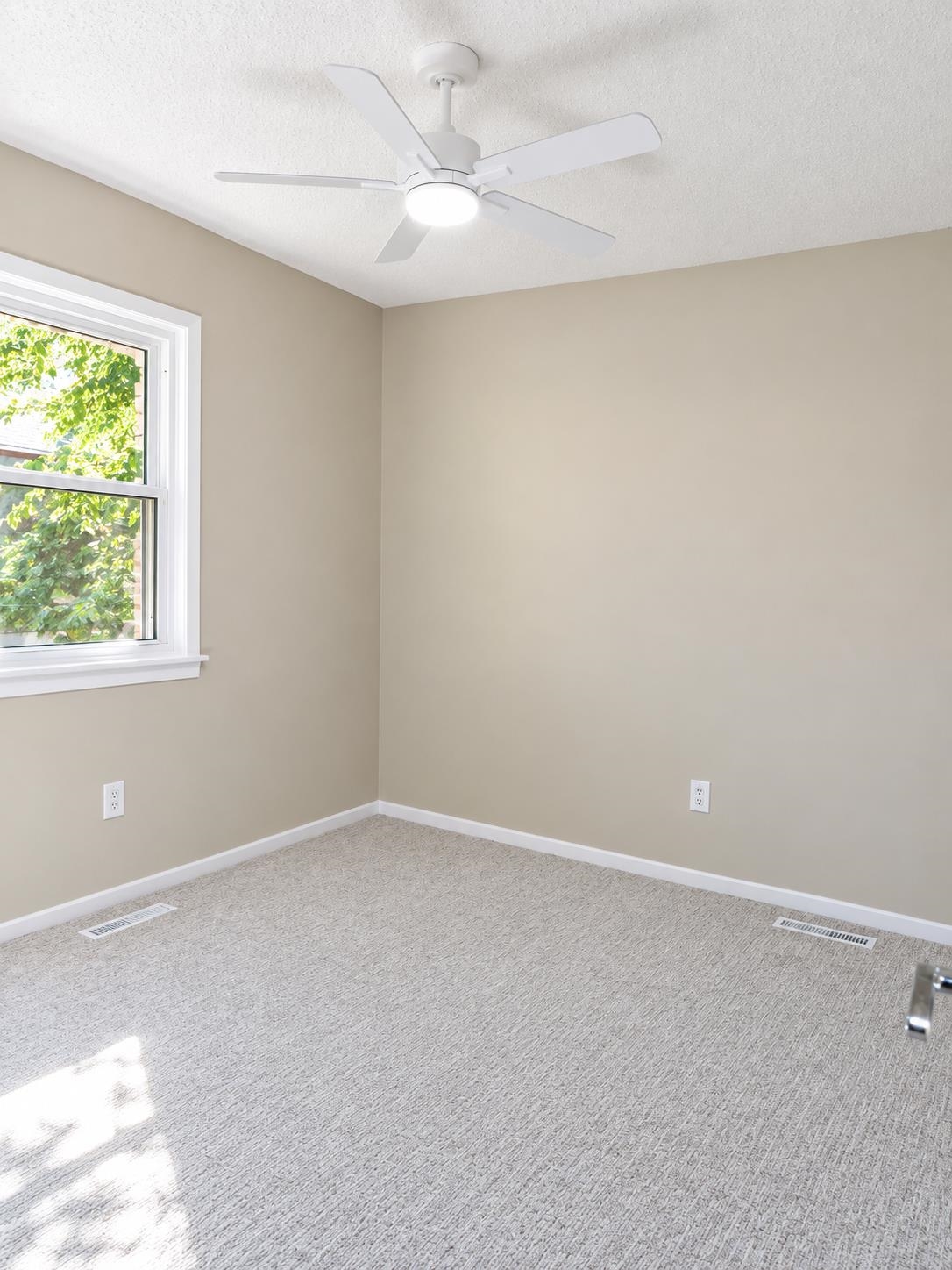 1737 S Fern Ave Property Photo 14