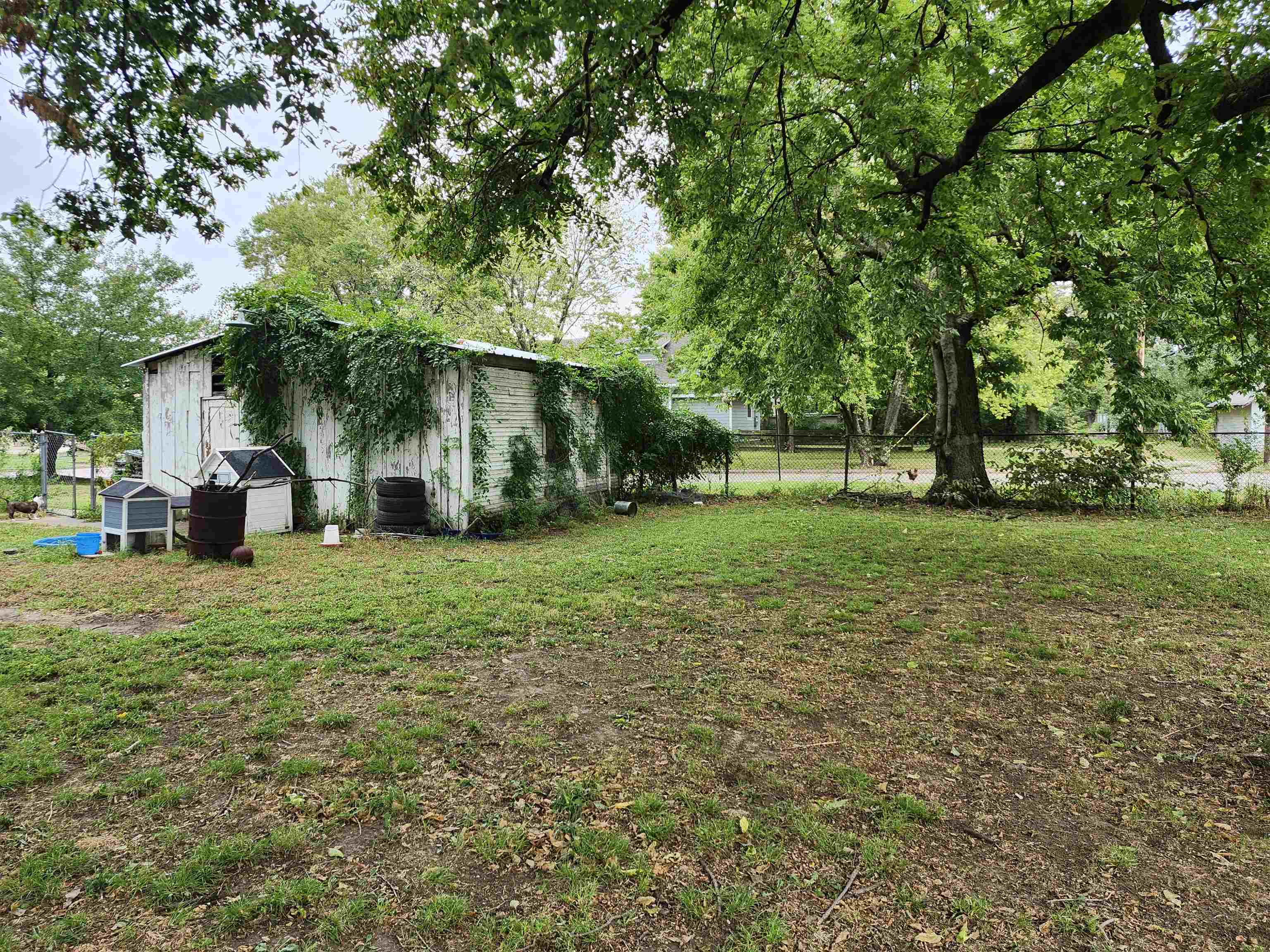 1025 S 2nd Property Photo 6